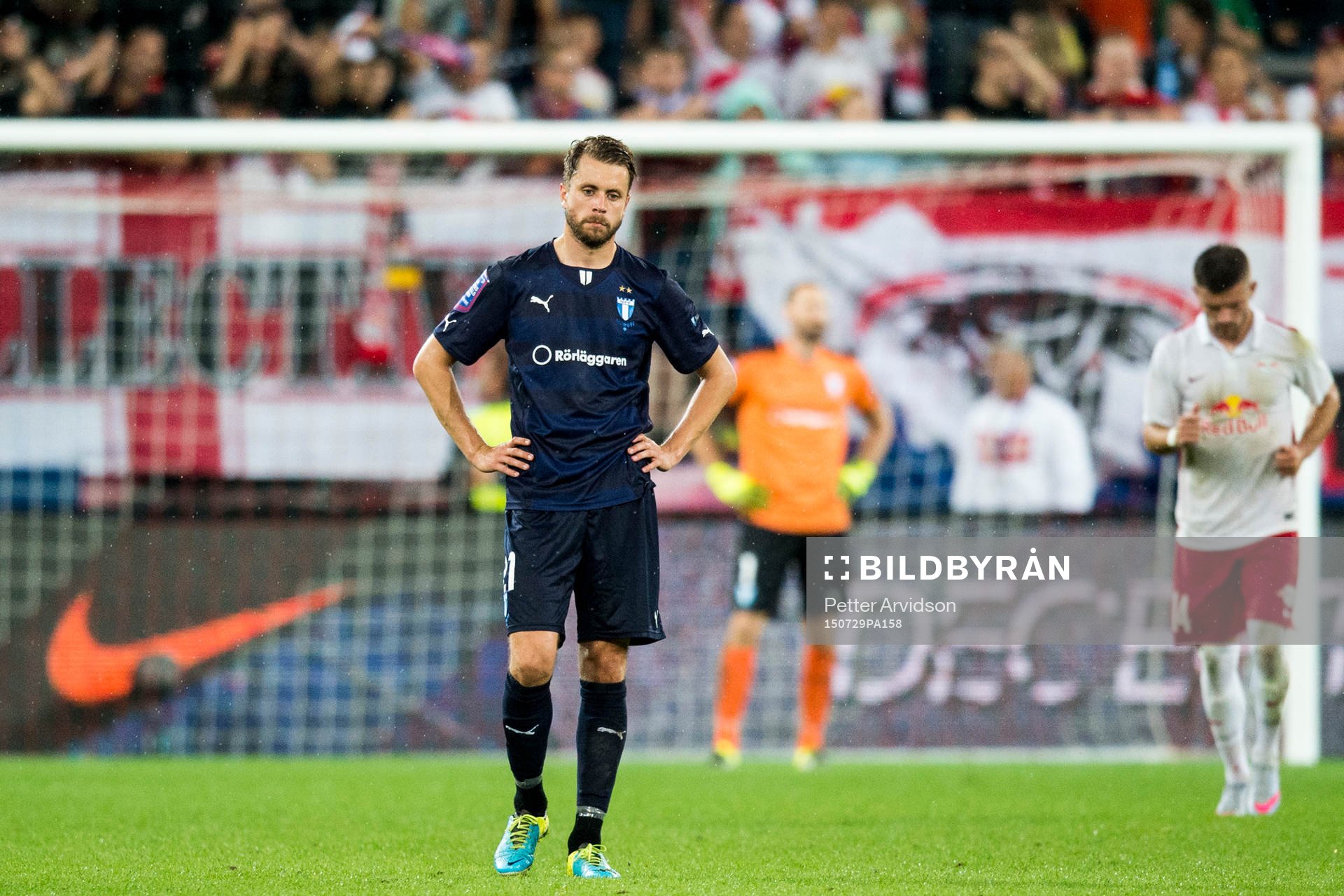 Malmö FFs Kari Arnason deppar