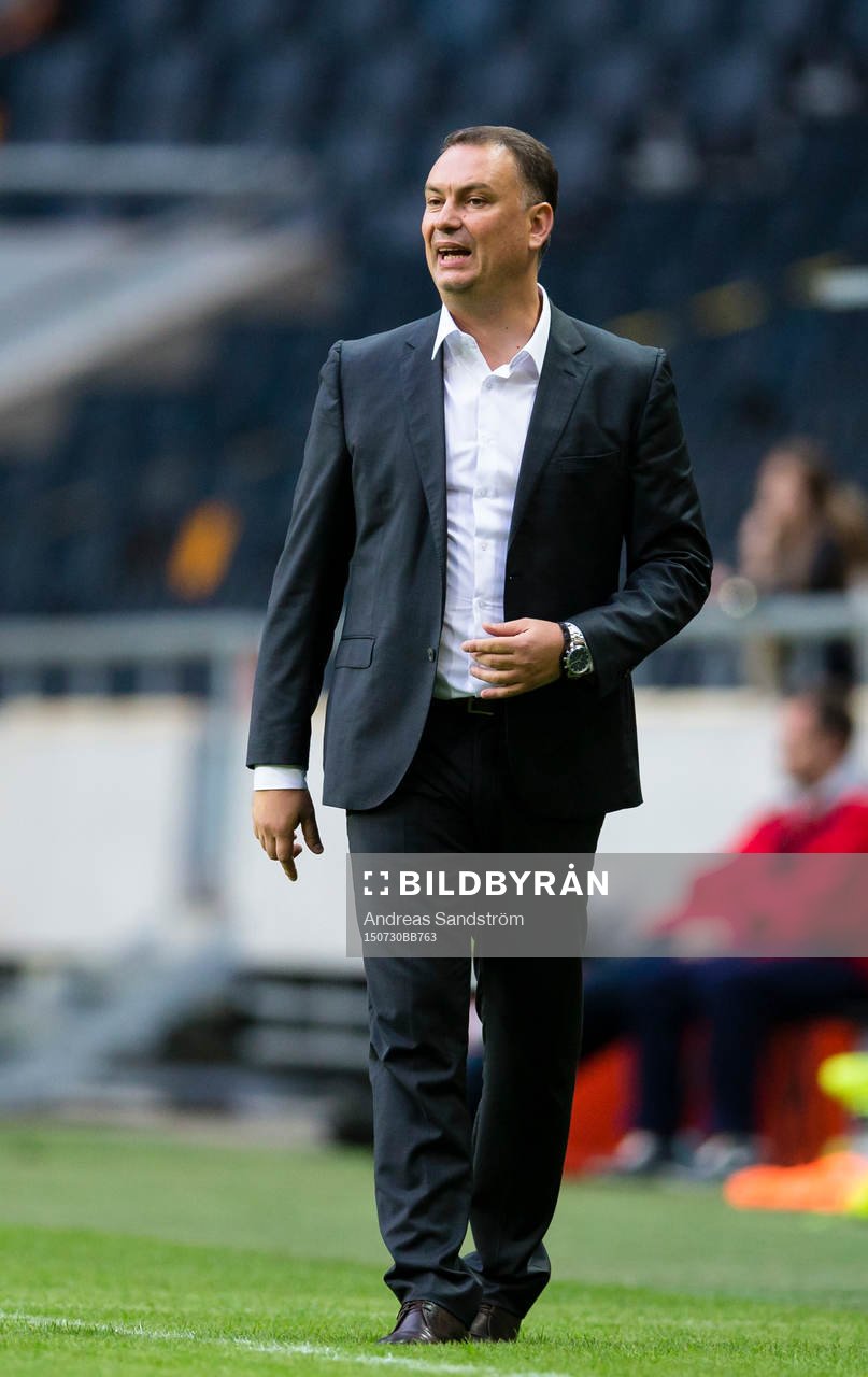 Atromitos tränare Giorgos Parashos