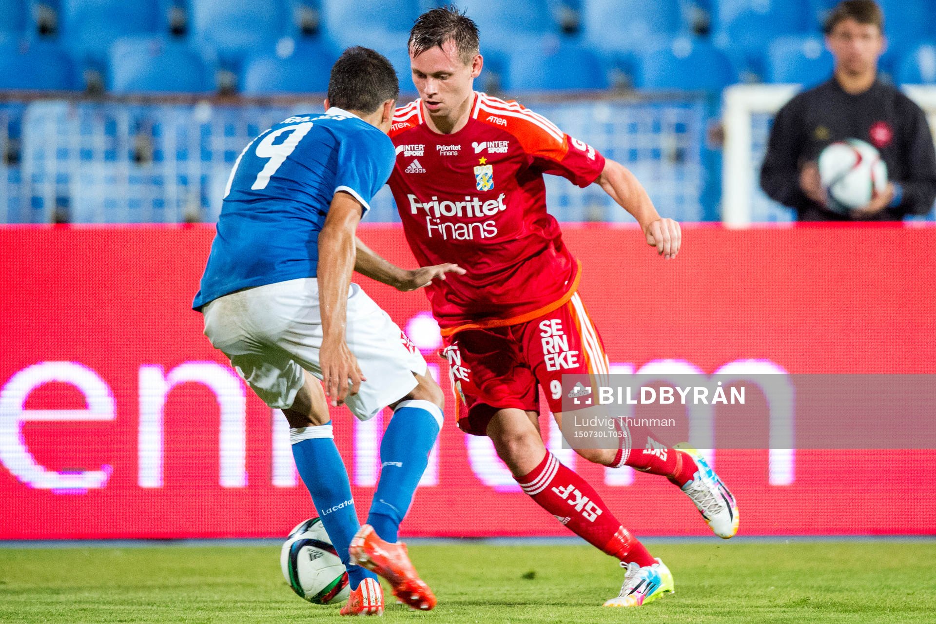 IFK Göteborgs Jakob Ankersen utmanar Belenenses André
