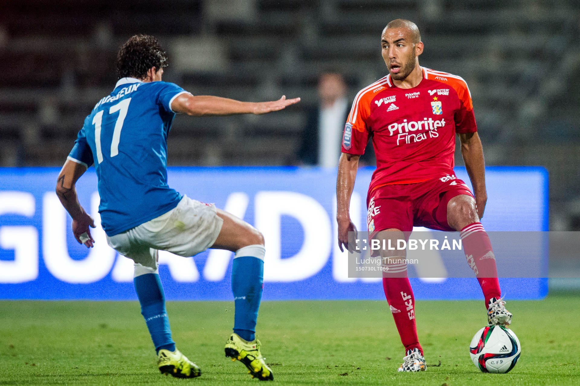 IFK Göteborgs Haitam Aleesami bevakas av Belenenses Fábio