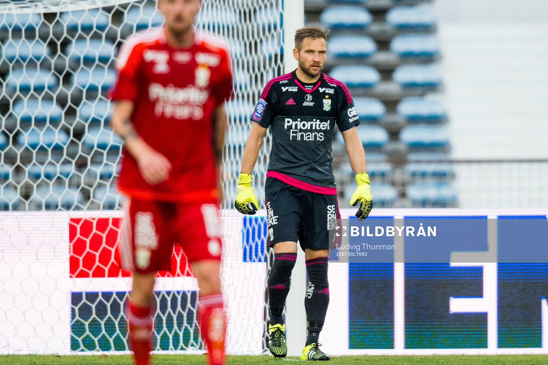 IFK Göteborgs målvakt John Alvbåge deppar