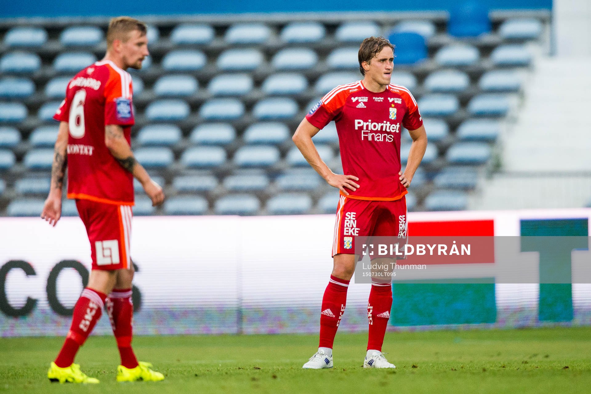 IFK Göteborgs Sebastian Eriksson och Thomas Rogne deppar