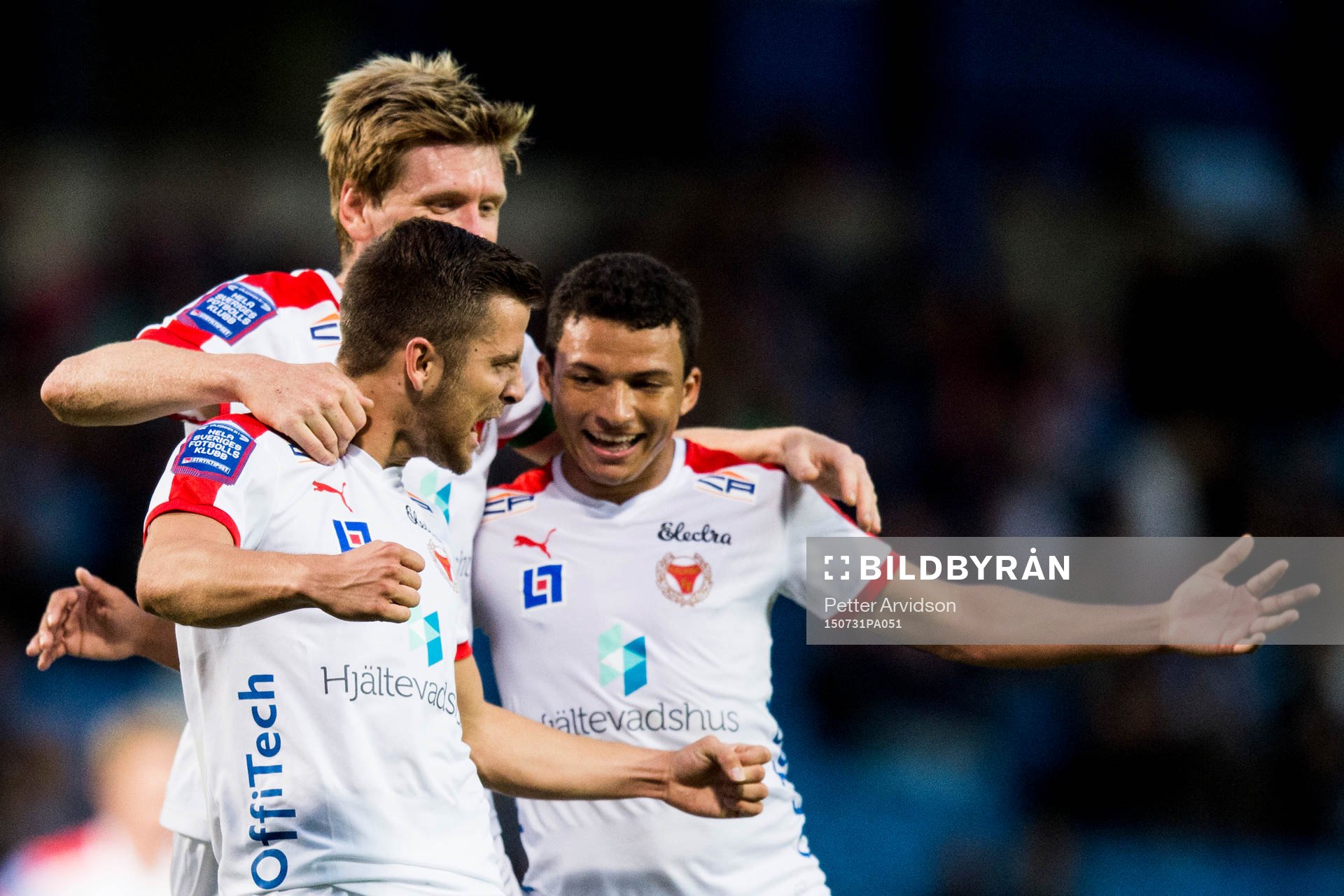 Kalmars Filip Sachpekidis, David Elm och Emin Nouri jublar
