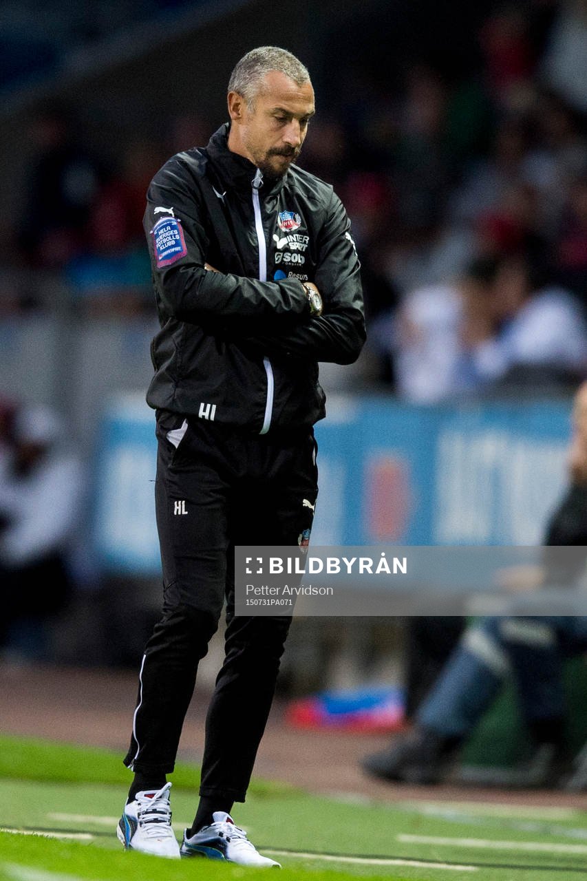 Helsingborgs manager Henrik Larsson deppar