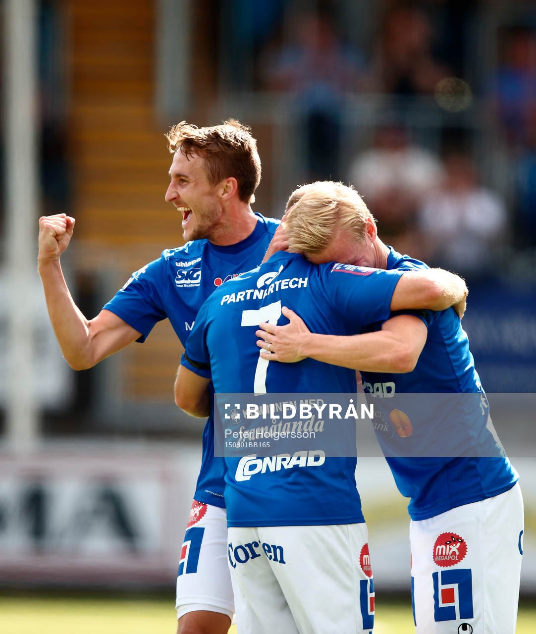 Jubel efter mål 1-0 av Åtvidabergs Kristian Bergström under fotbollsmatchen i Allsvenskan mellan Åtvidaberg och Malmö FF den 01 augusti 2015 i Åtvidaberg.