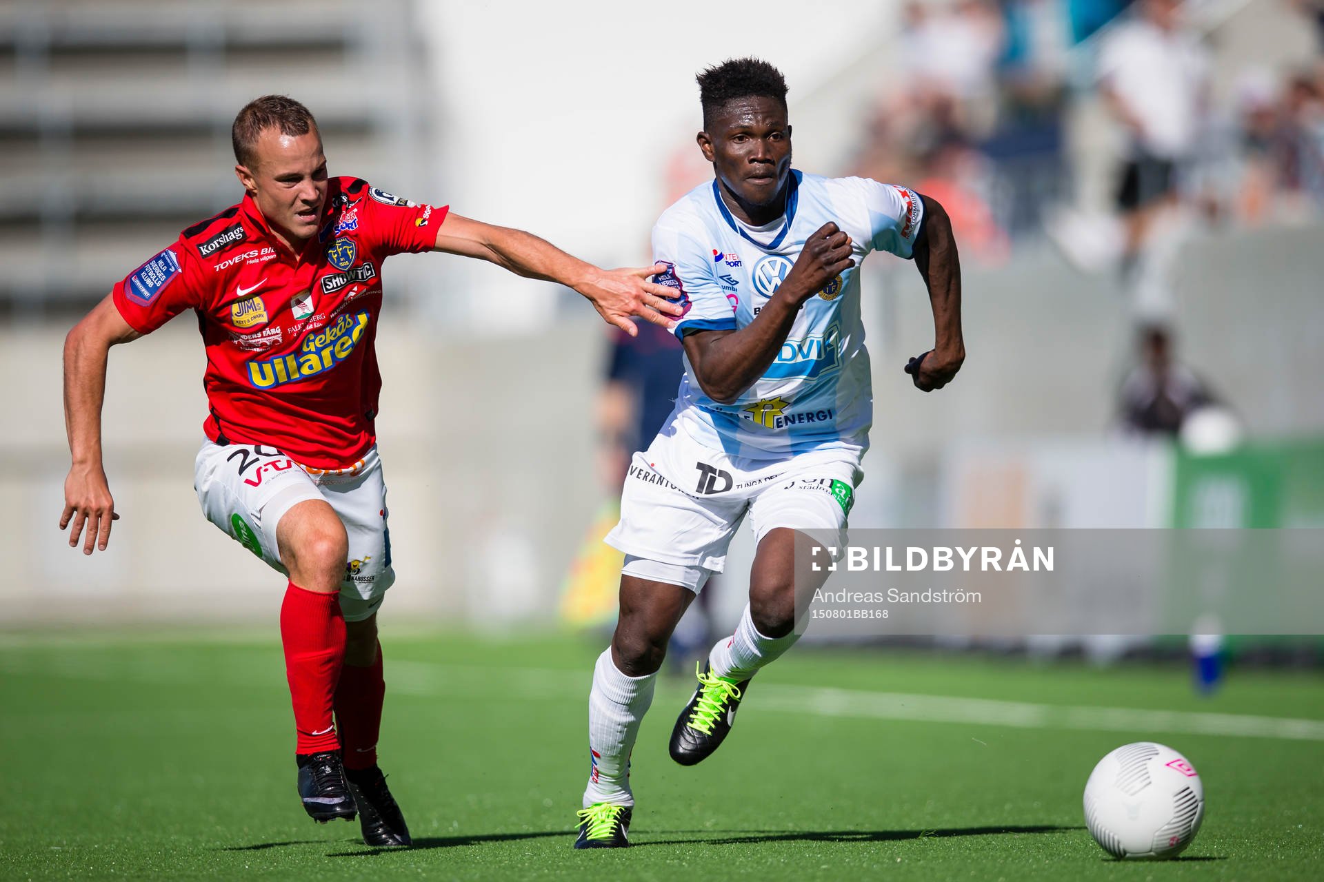 Gefles Kvame Bonsu  jagas av Falkenbergs Carl Wede