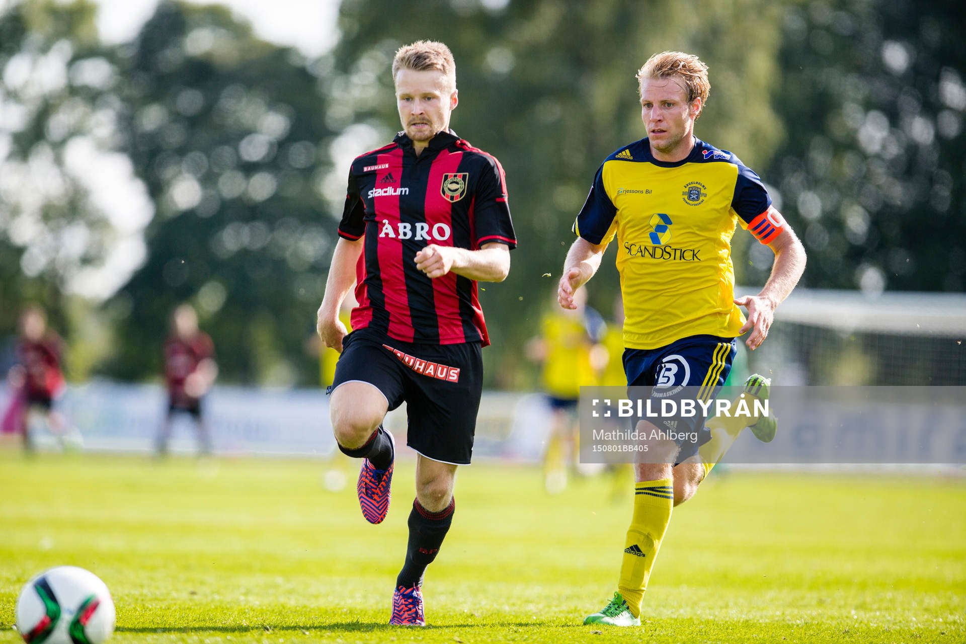 Brommapojkarnas Pontus Åsbrink och Ängelholms Fredrik