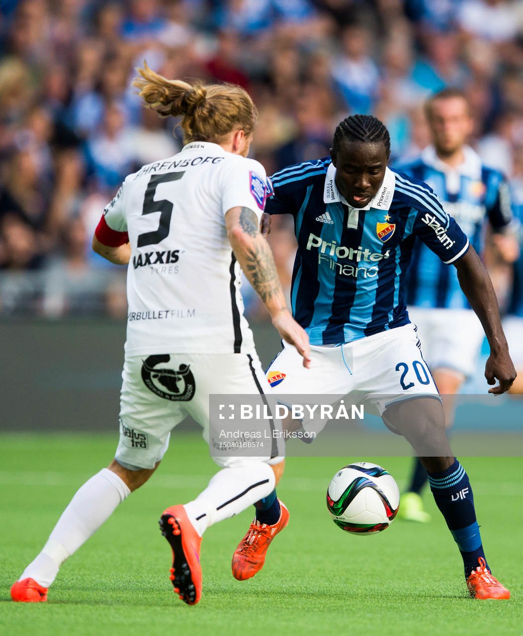 Djurgårdens Sam Johnson och Häckens Emil Wahlström