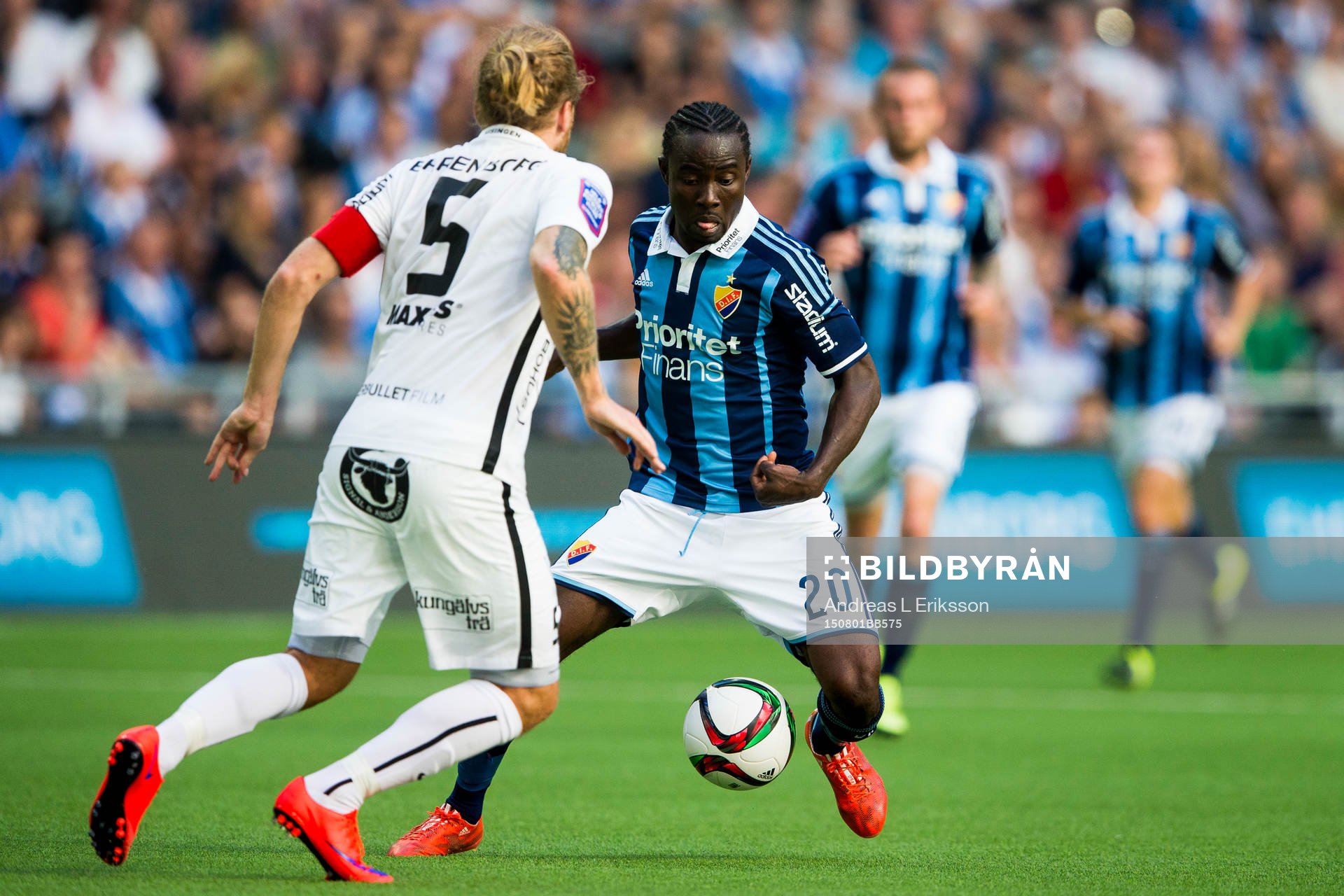 Djurgårdens Sam Johnson och Häckens Emil Wahlström