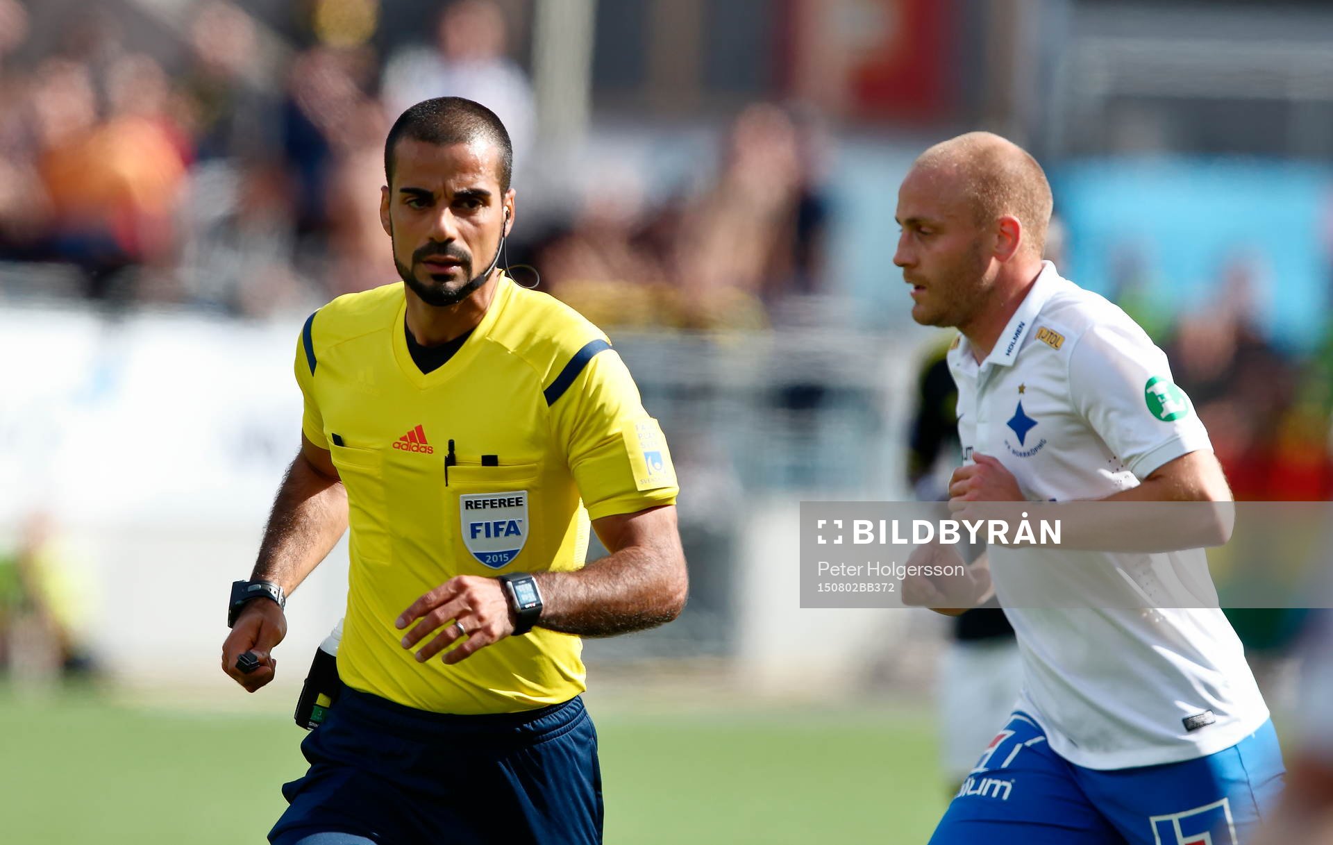 Domare Mohammed Al-Hakim och Norrköpings Daniel Sjölund