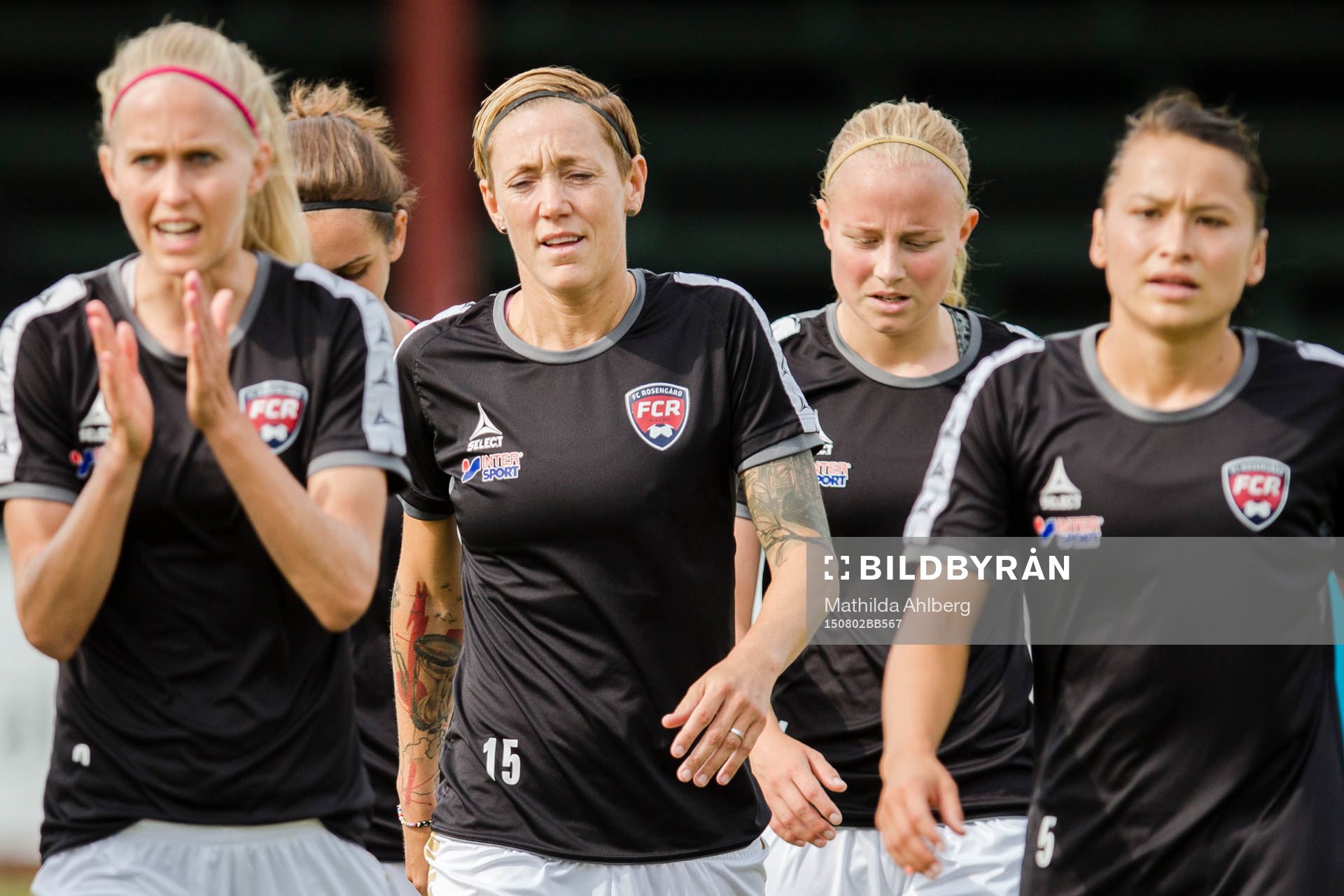 FC Rosengårds Therese Sjögran värmer upp