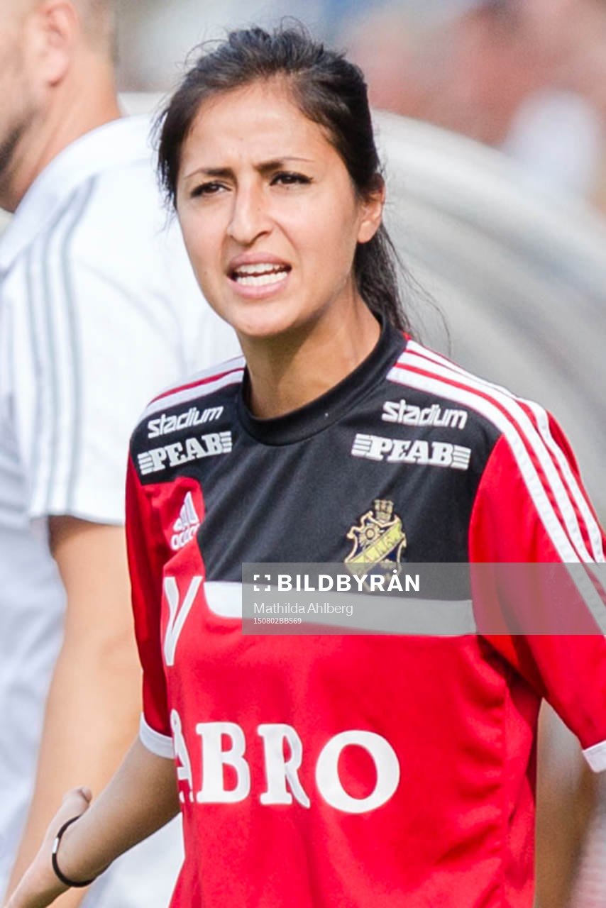 AIKs tränare Nazanin Vaseghpanah