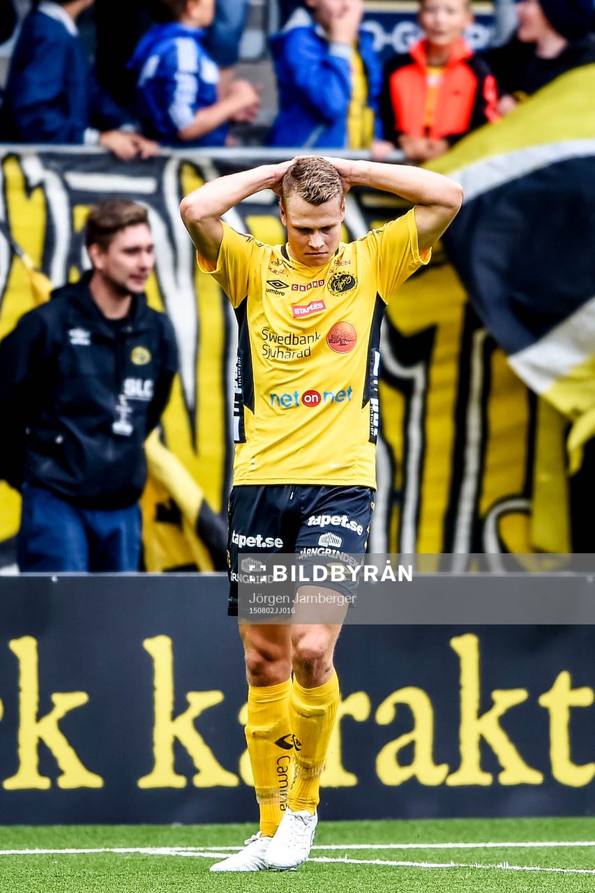 Elfsborgs Viktor Claesson deppar
