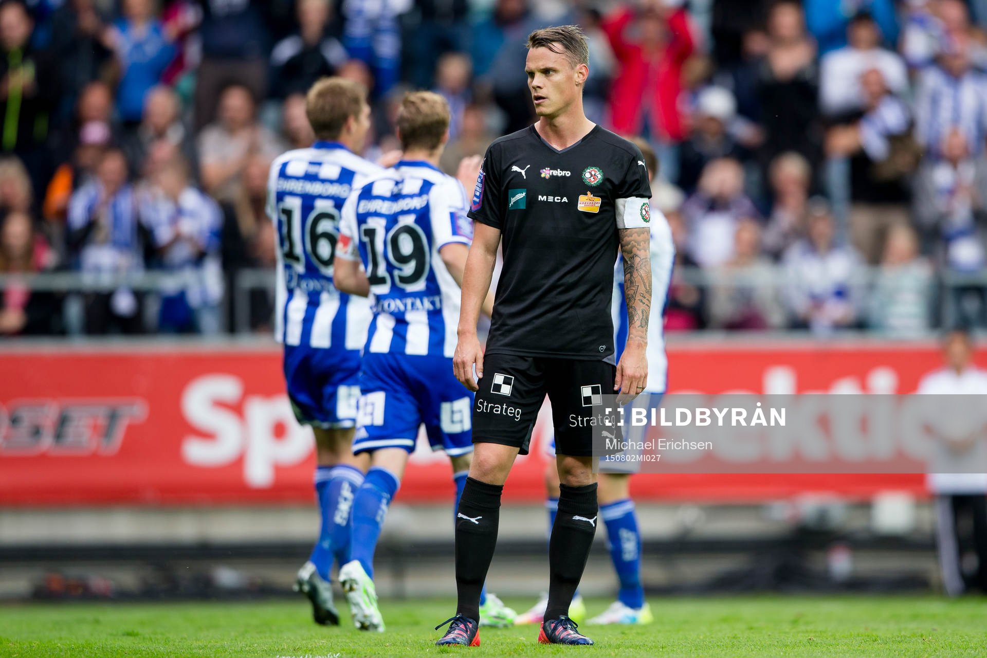 Örebros Erik Moberg deppar