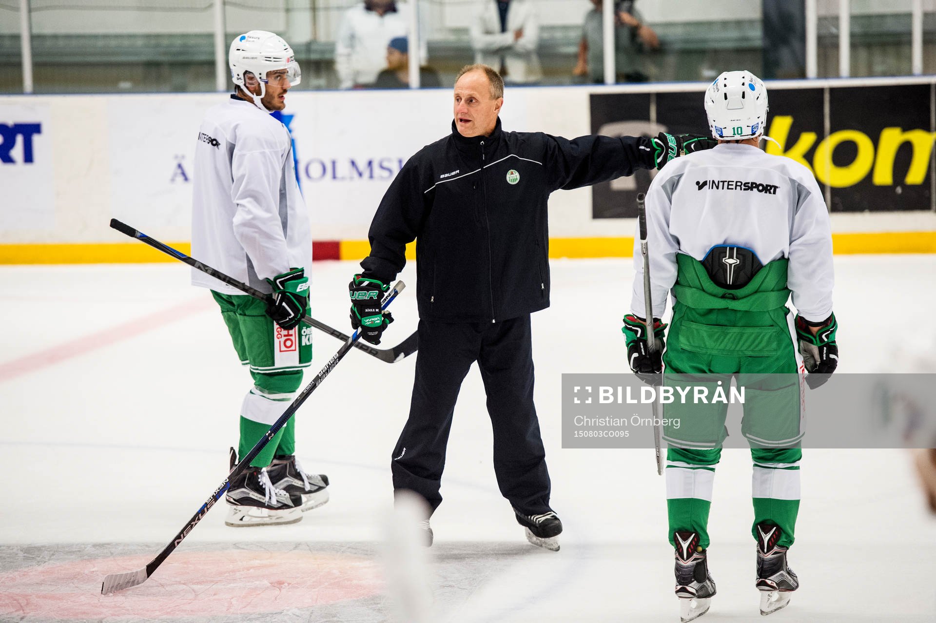 Almen Bibic, tränaren Anders Eldebrink och Viktor Lindgren
