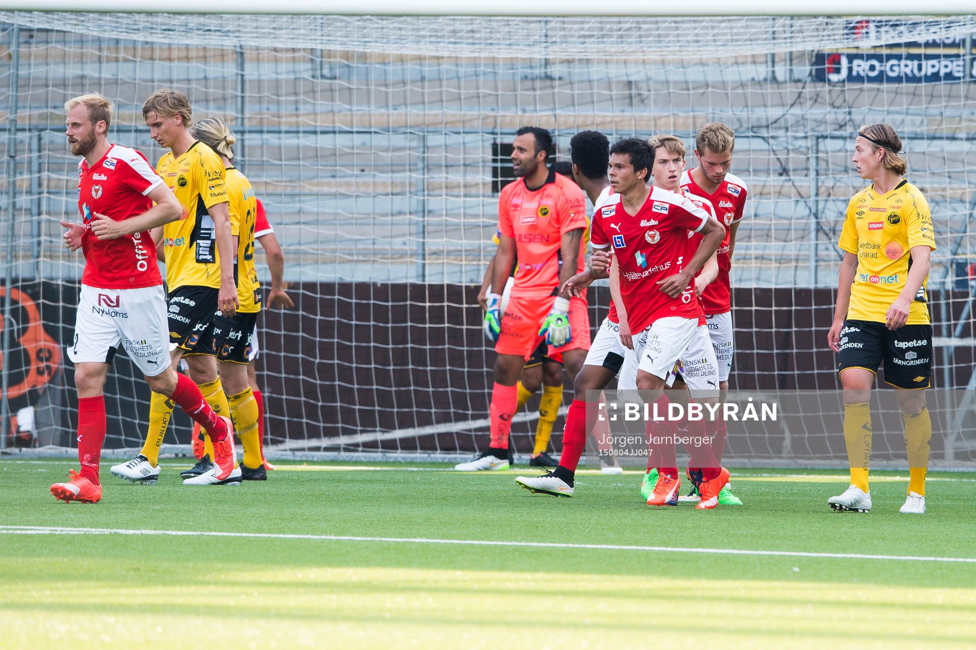 Kalmars reducerar till 2-1genom Romario Pereira Sipiao mitt