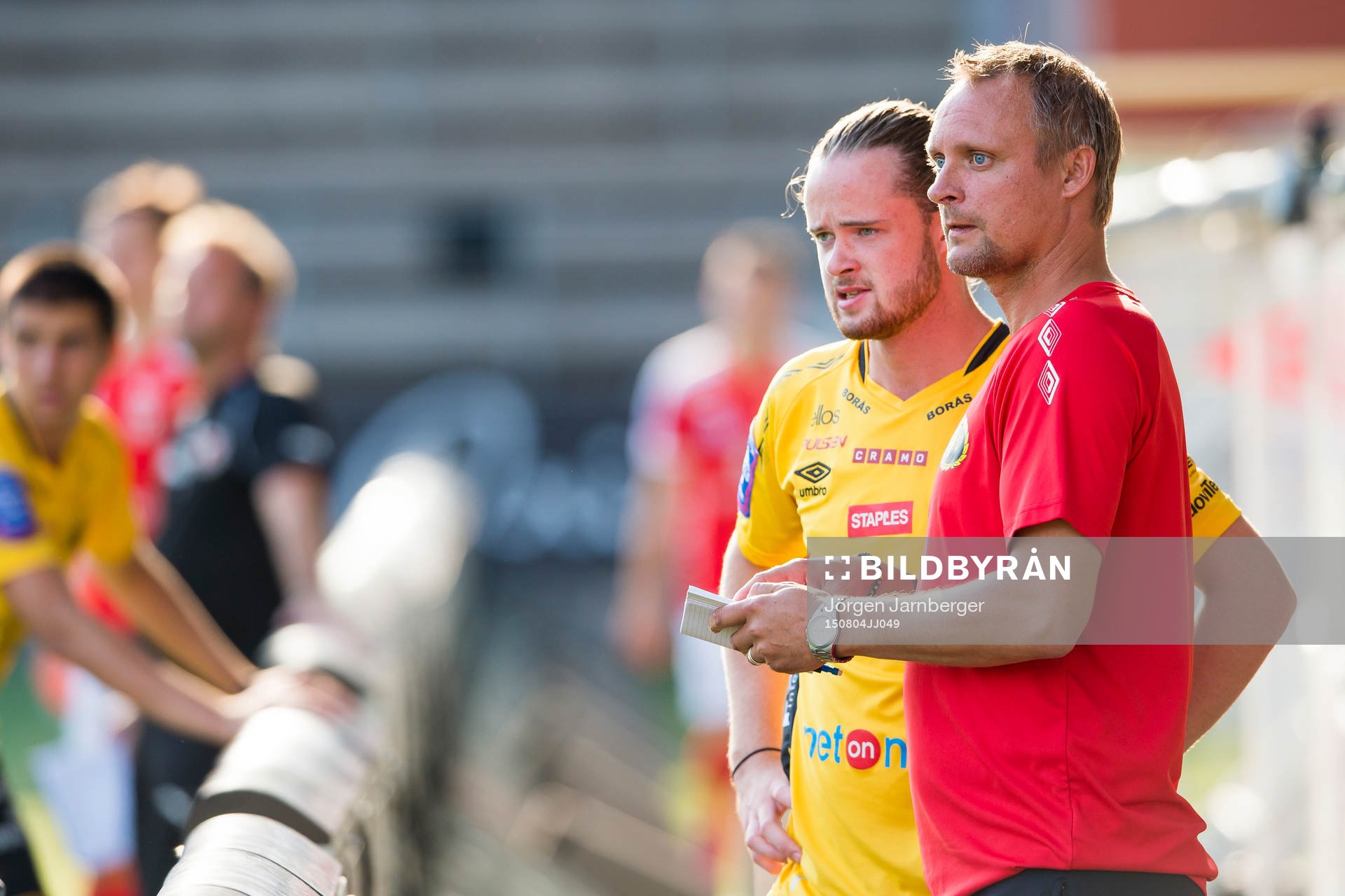 Elfsborgs tränare Jesper Bengtsson instruerar Linus