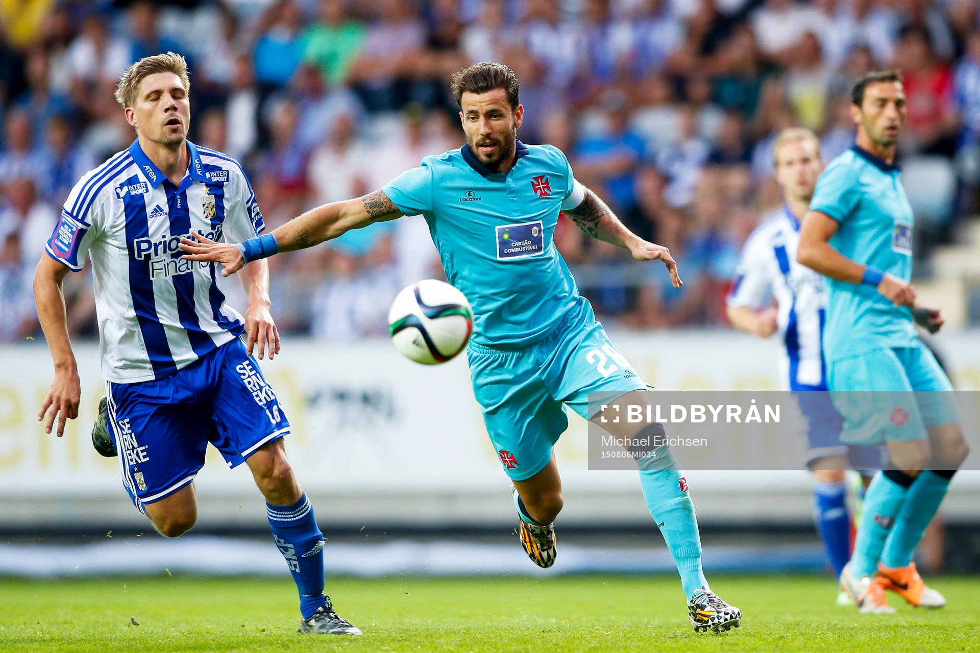 Belenenses Brandão och IFK Göteborgs Mikael Boman