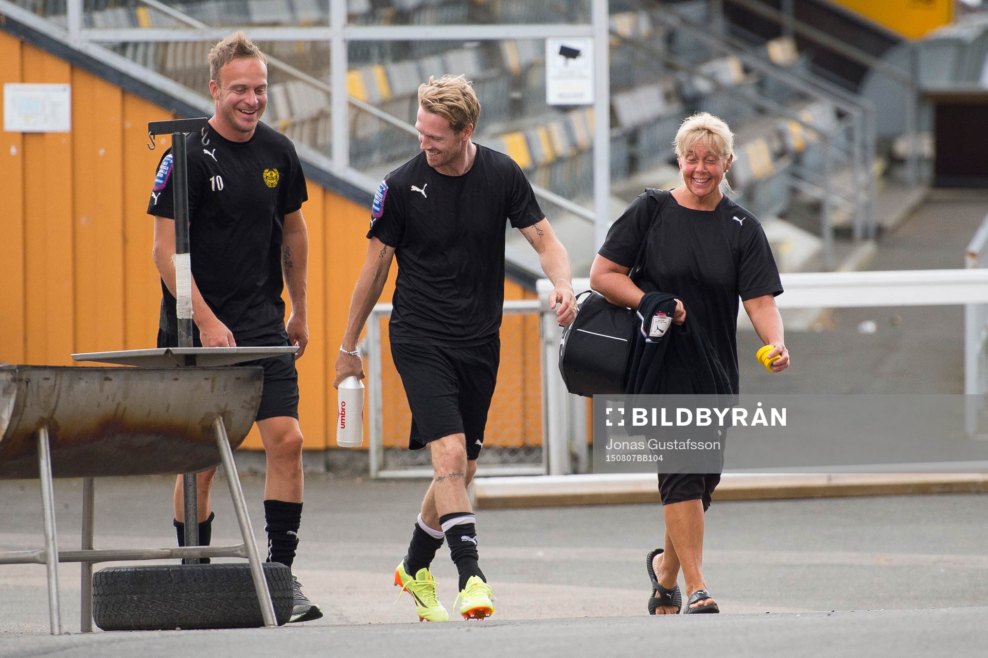 Markus Ekenberg och Christian Chippen Wilhelmsson på väg