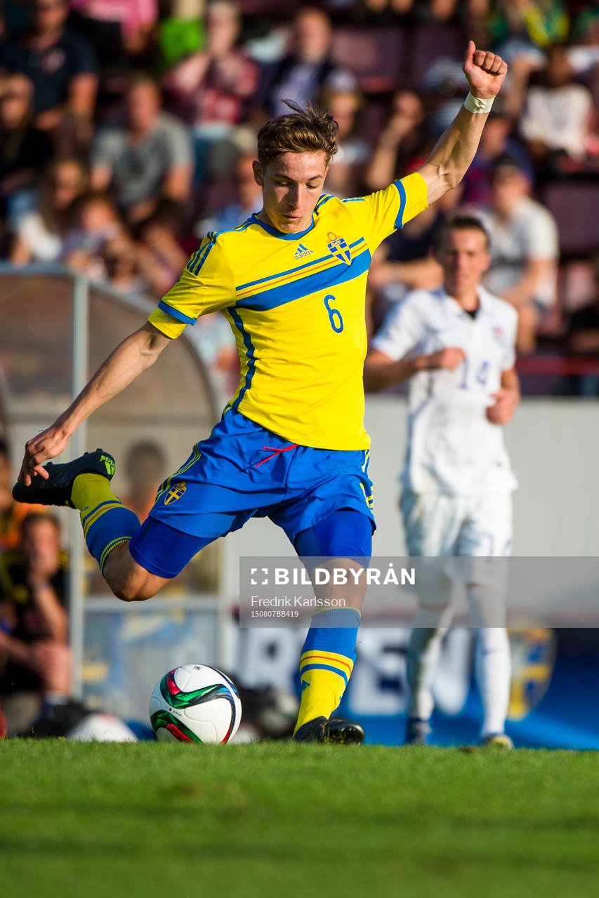 Lukas Browning Lagerfeldt