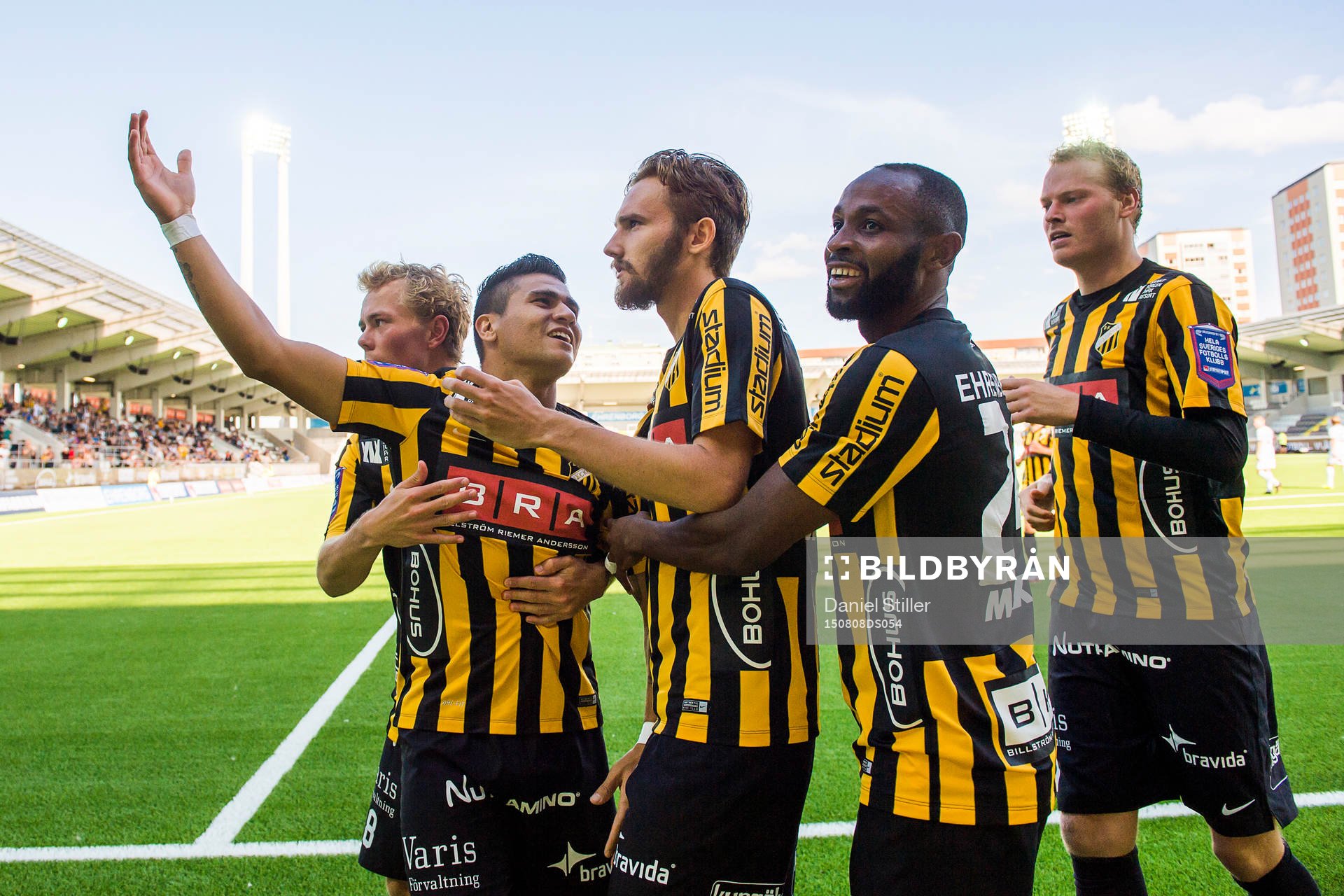 Häckens Paulo de Oliveira jublar