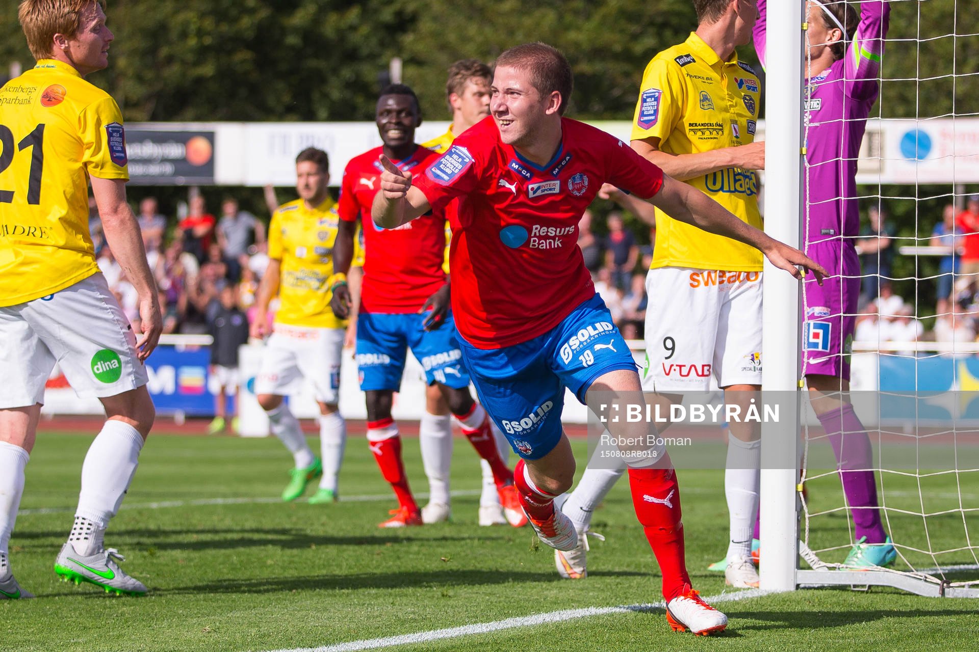 Helsingborgs Darijan Bojanic jublar