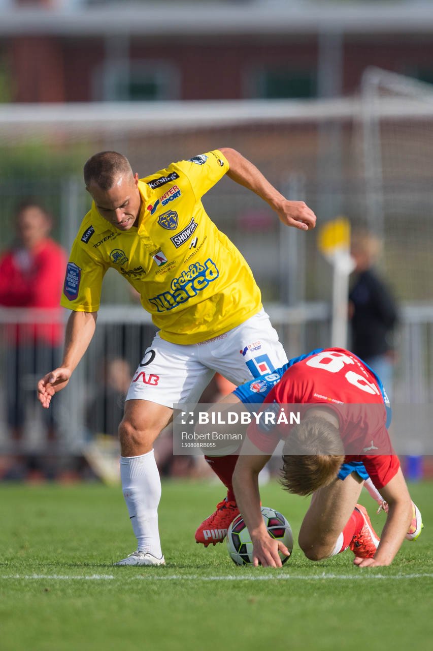 Falkenbergs Calle Wede och Helsingborgs Jere Uronen