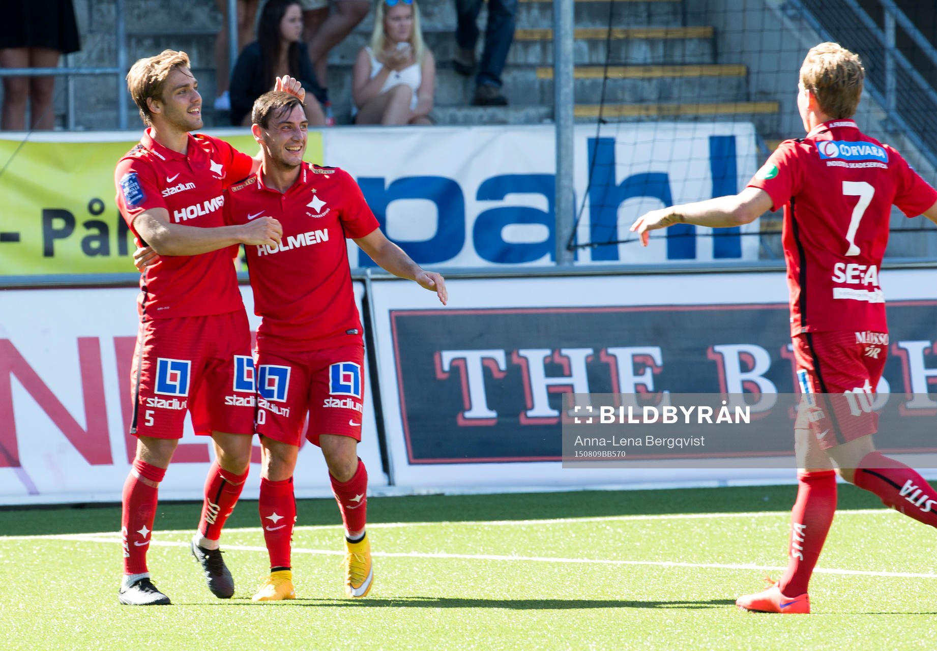 Norrköpings Christoffer Nyman firar sitt mål 0-2
