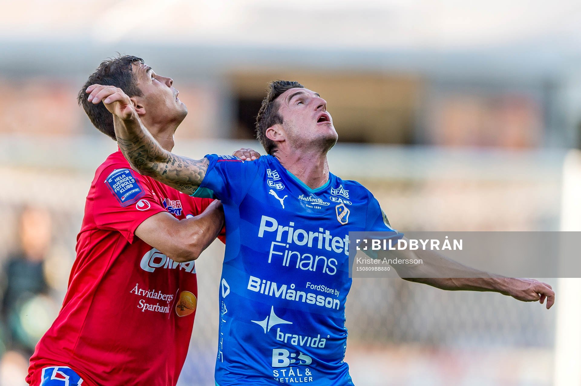 Åtvidabergs Mauricio Albornoz och Halmstads James Keene