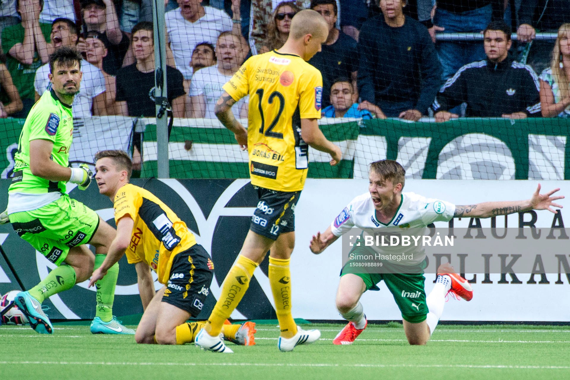 Hammarbys Birkir Már Saevarsson reagerar