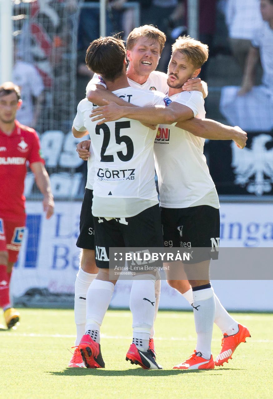 Örebros Erik Moberg kramas om