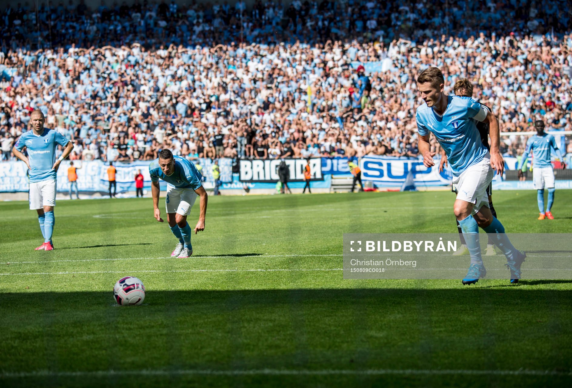 Malmö FFs Markus Rosenberg slår 2-0 straffen