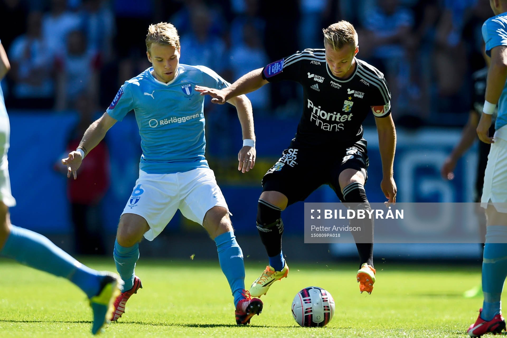 Malmö FFs Oscar Lewicki och IFK Göteborgs Gustav Engvall
