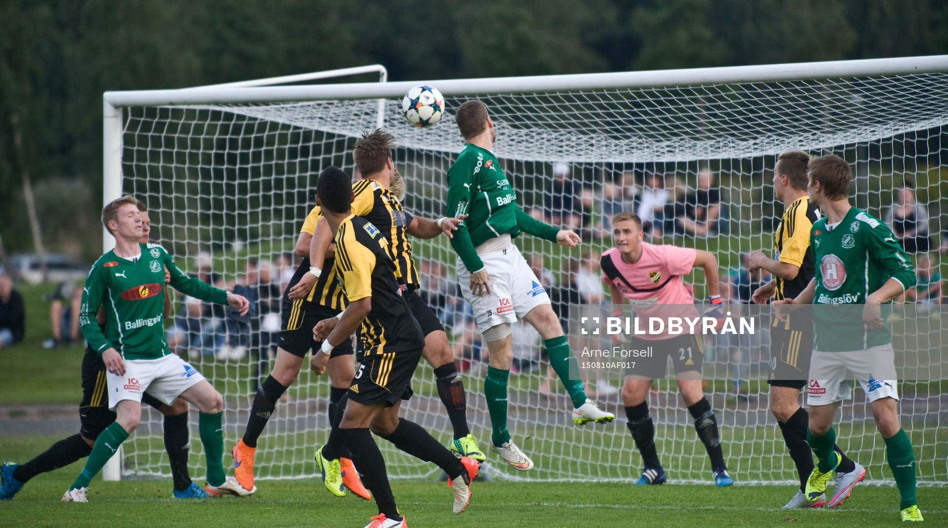 Situation framför Alexander Nilsson  i IFK-målet