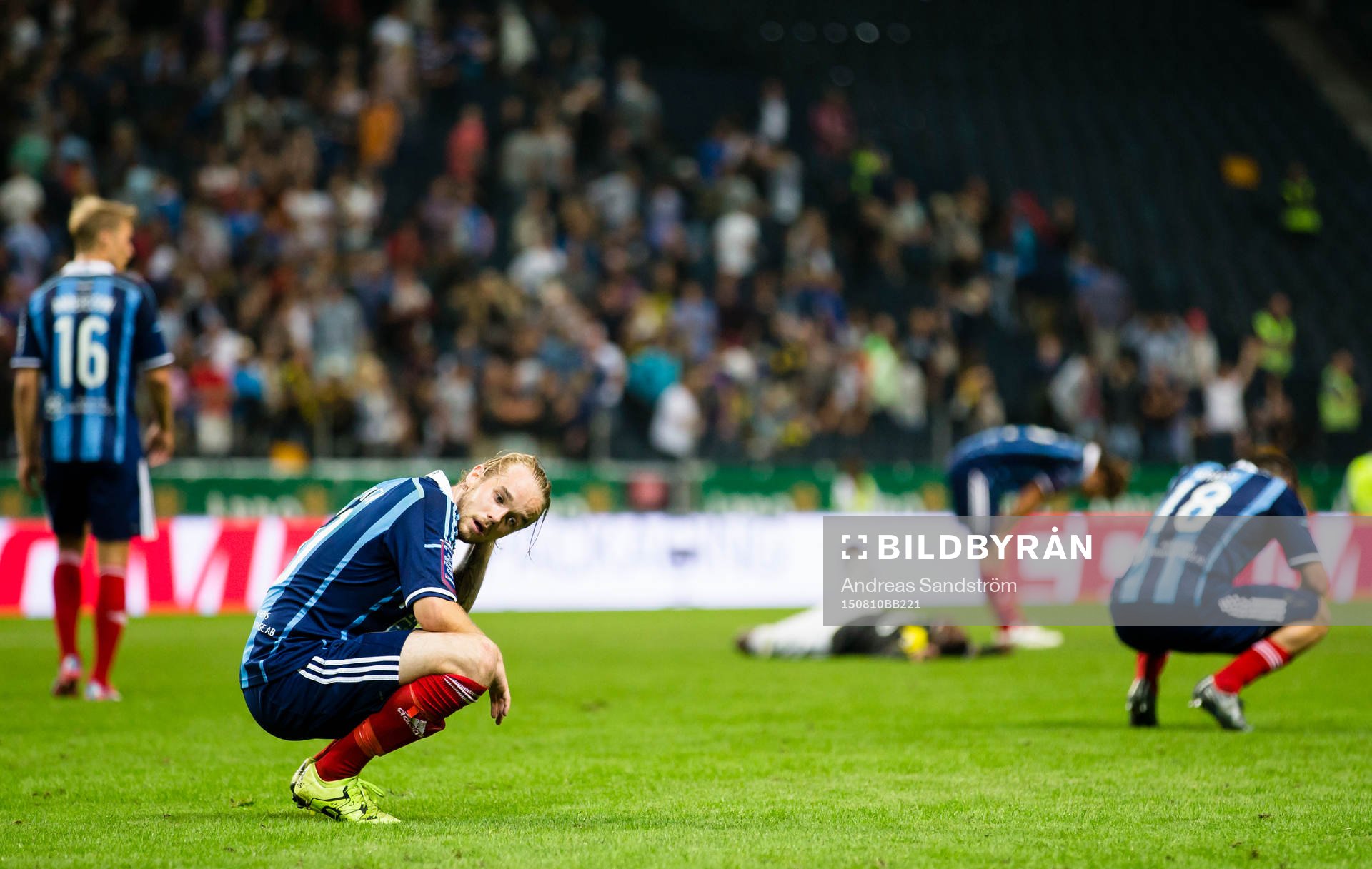 Djurgårdens Daniel Berntsen ser deppig ut