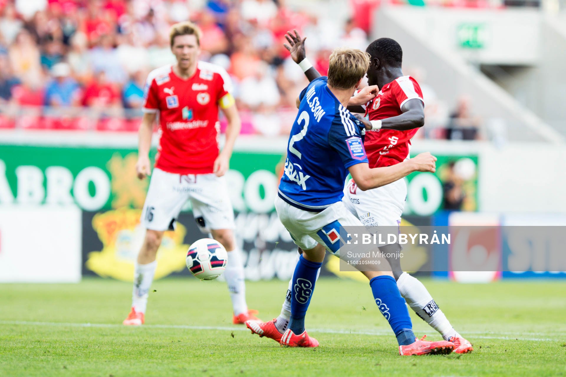 Kalmars Papa Alioune Diouf och Sundsvalls Joakim Nilsson
