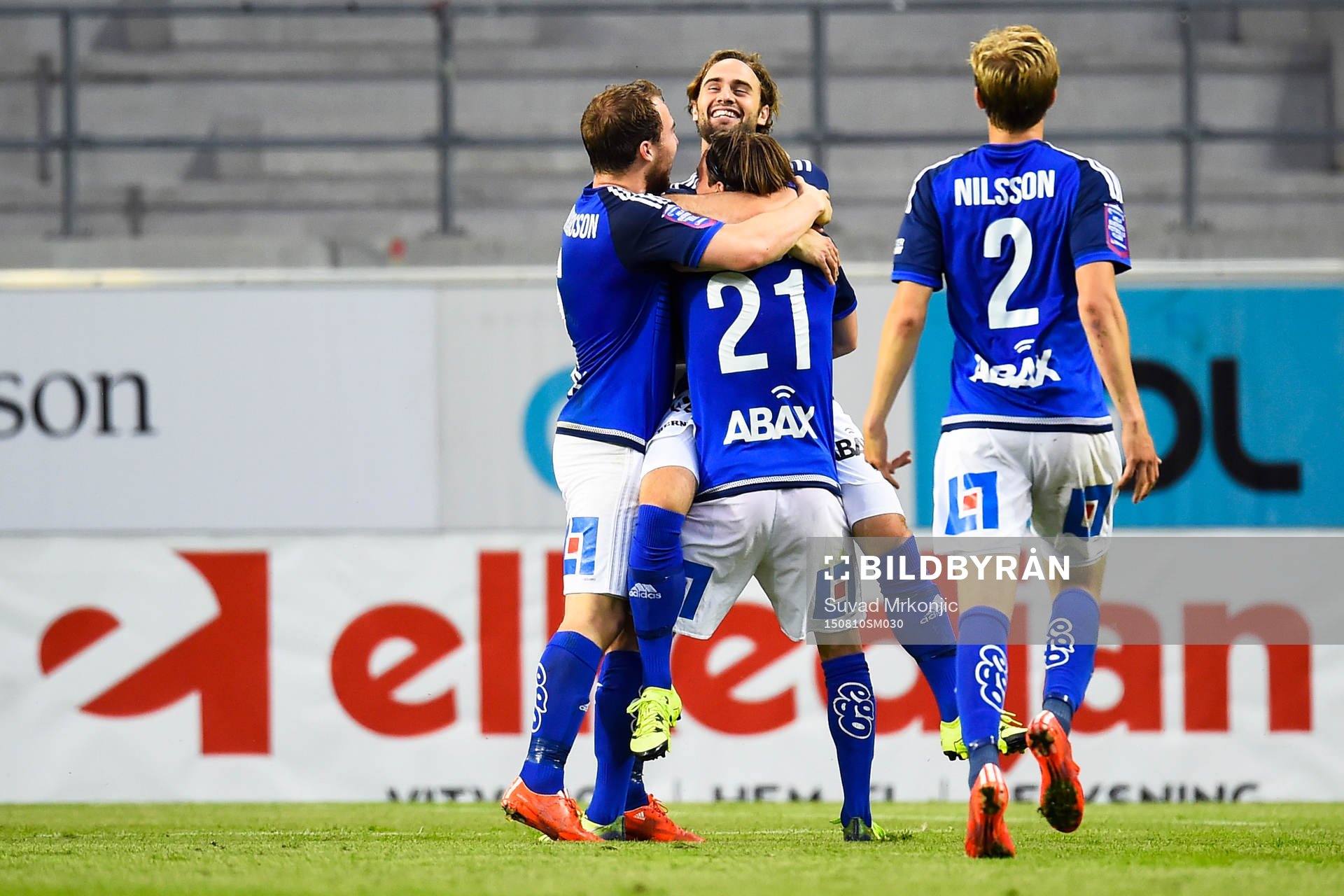 Sundsvalls Simon Helg jublar efter 0-2 under fotbollsmatchen i Allsvenskan mellan Kalmar och Sundsvall den 10 augusti 2015 i Kalmar.