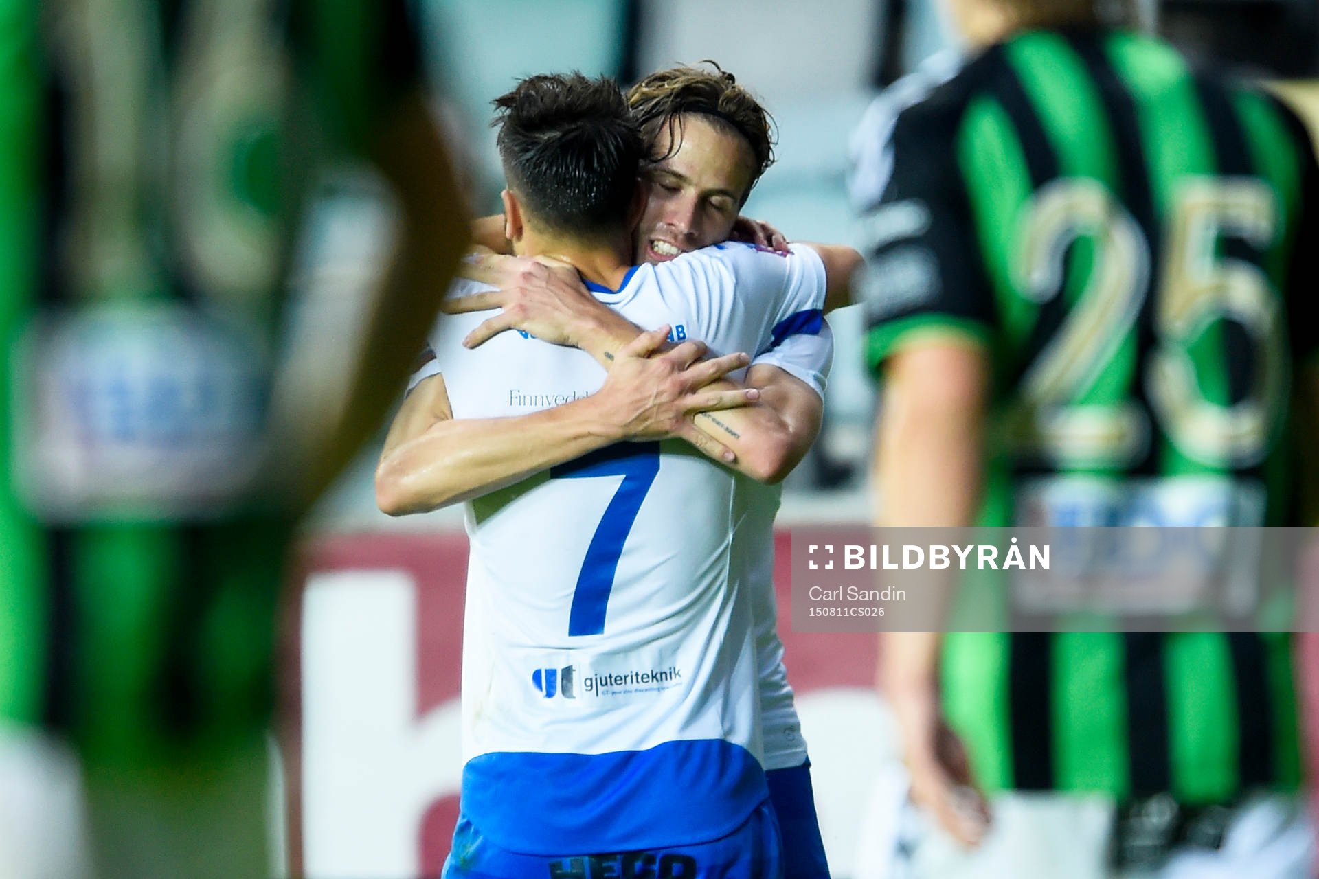 Värnamos Sebastian Göransson jublar