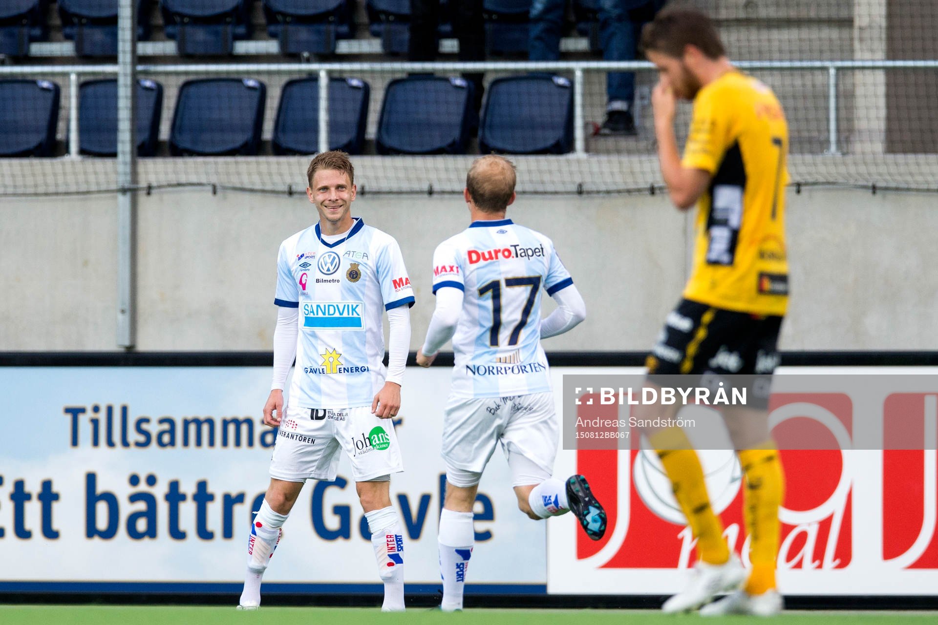 Gefles Johan Bertilsson jublar
