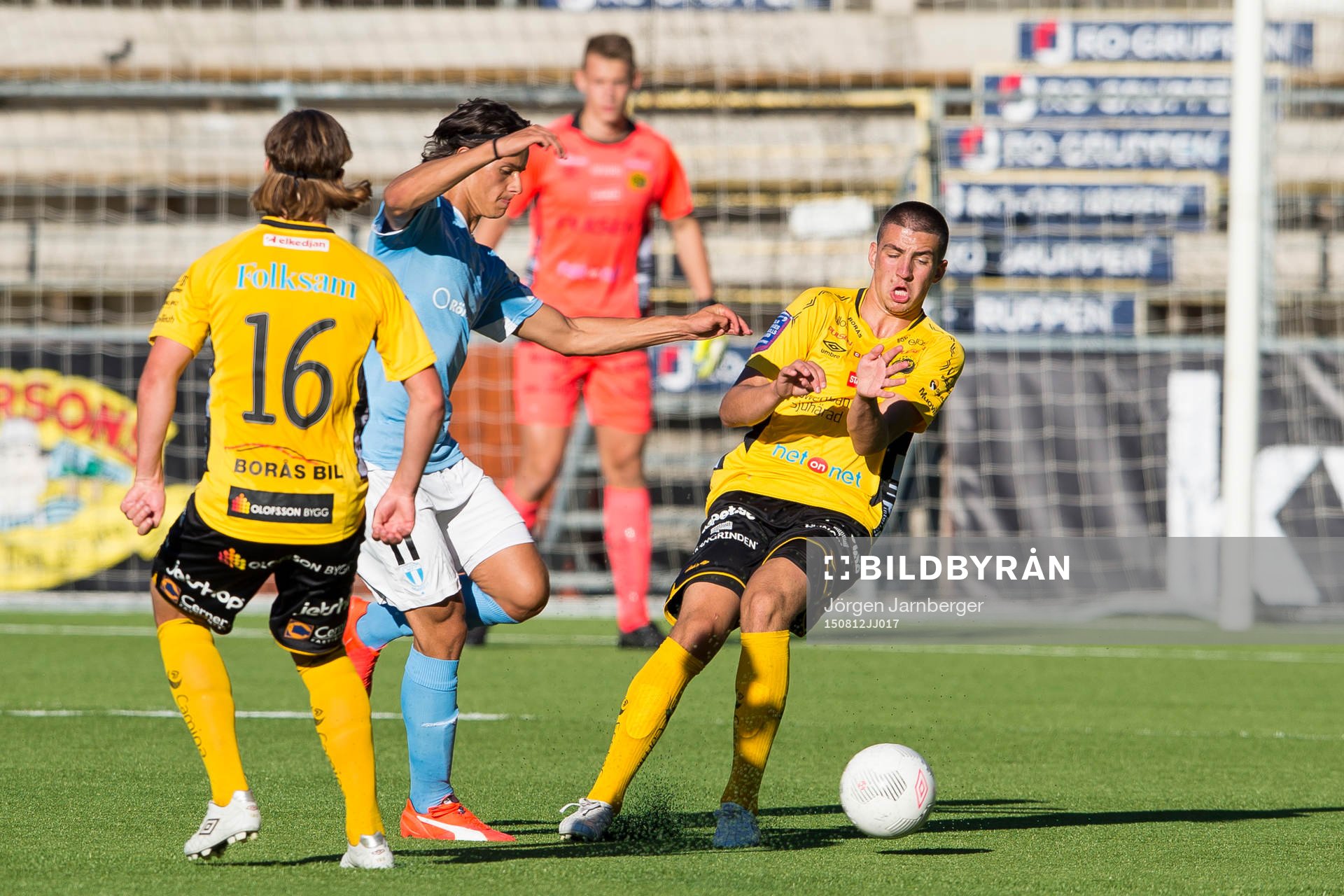 Kamp mellan Malmö FFs Emin Karaman och Elfsborgs Ibrahim
