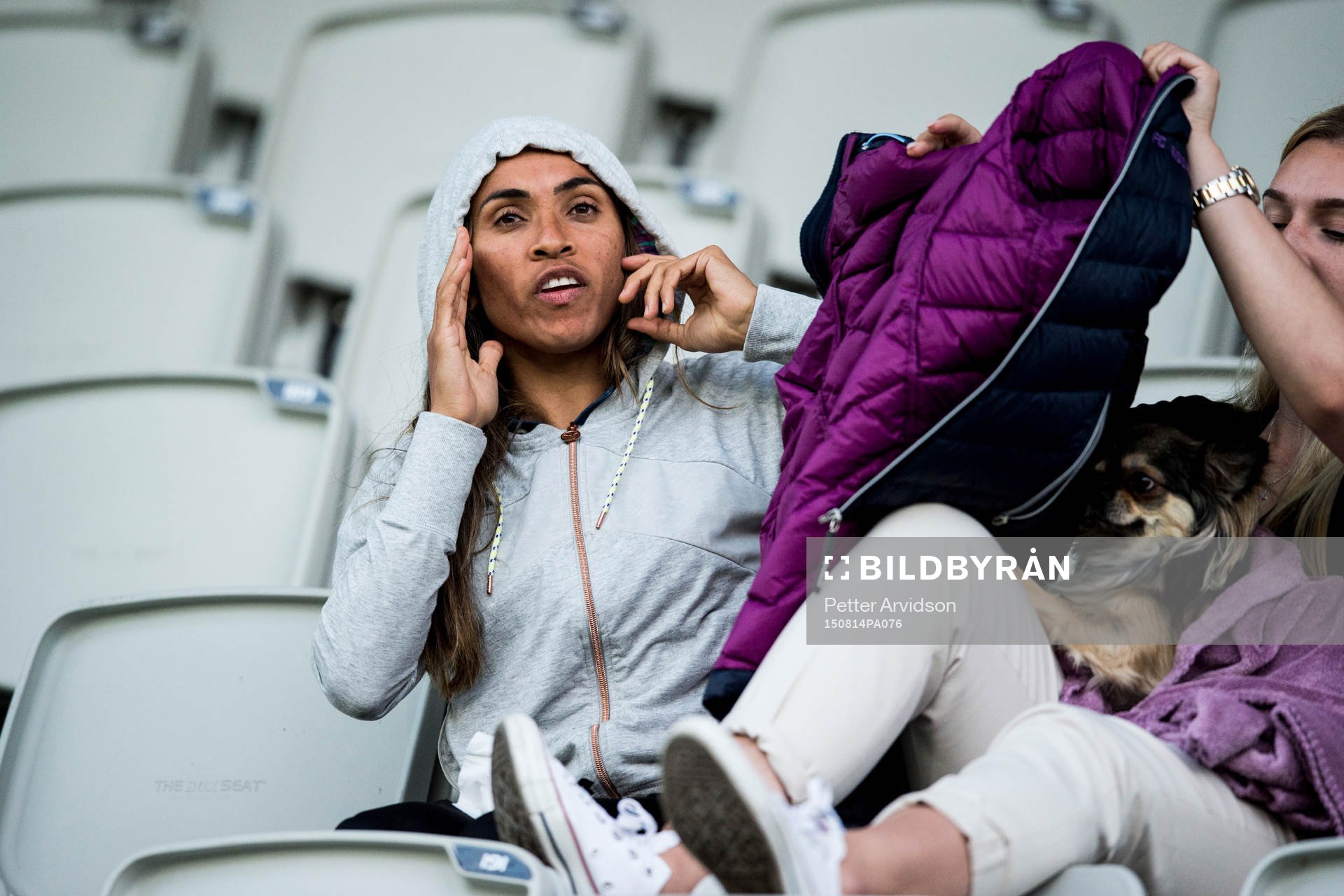 Rosengårds Marta Viera Da Silva på läktaren under fotbollsmatchen i Damallsvenskan mellan FC Rosengård och Vittsjö den 14 augusti 2015 i Malmö.