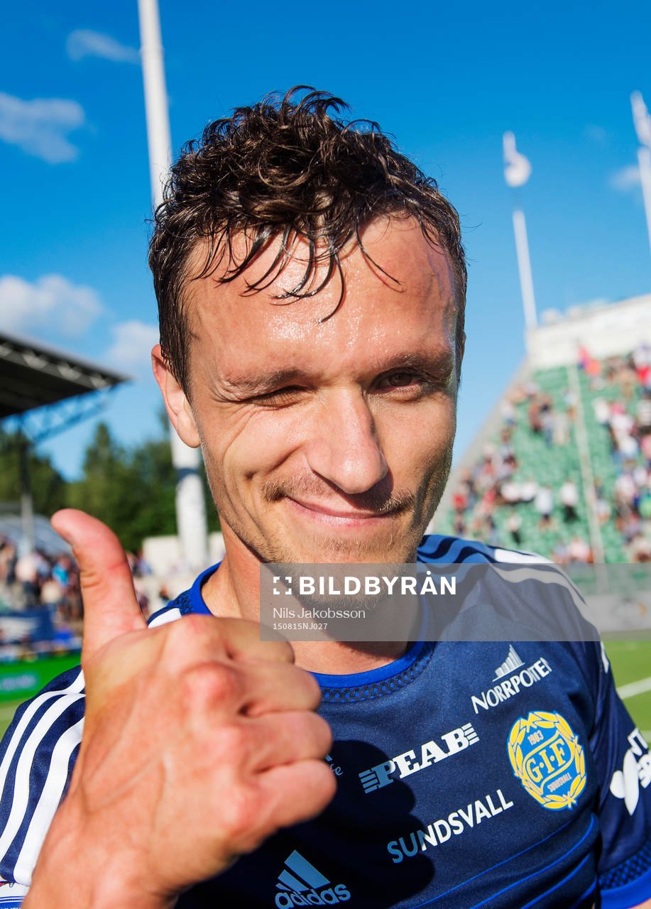 Sundsvalls Shpetim Hasani efter fotbollsmatchen i Allsvenskan mellan GIF Sundsvall och Örebro den 15 augusti 2015 i Sundsvall.