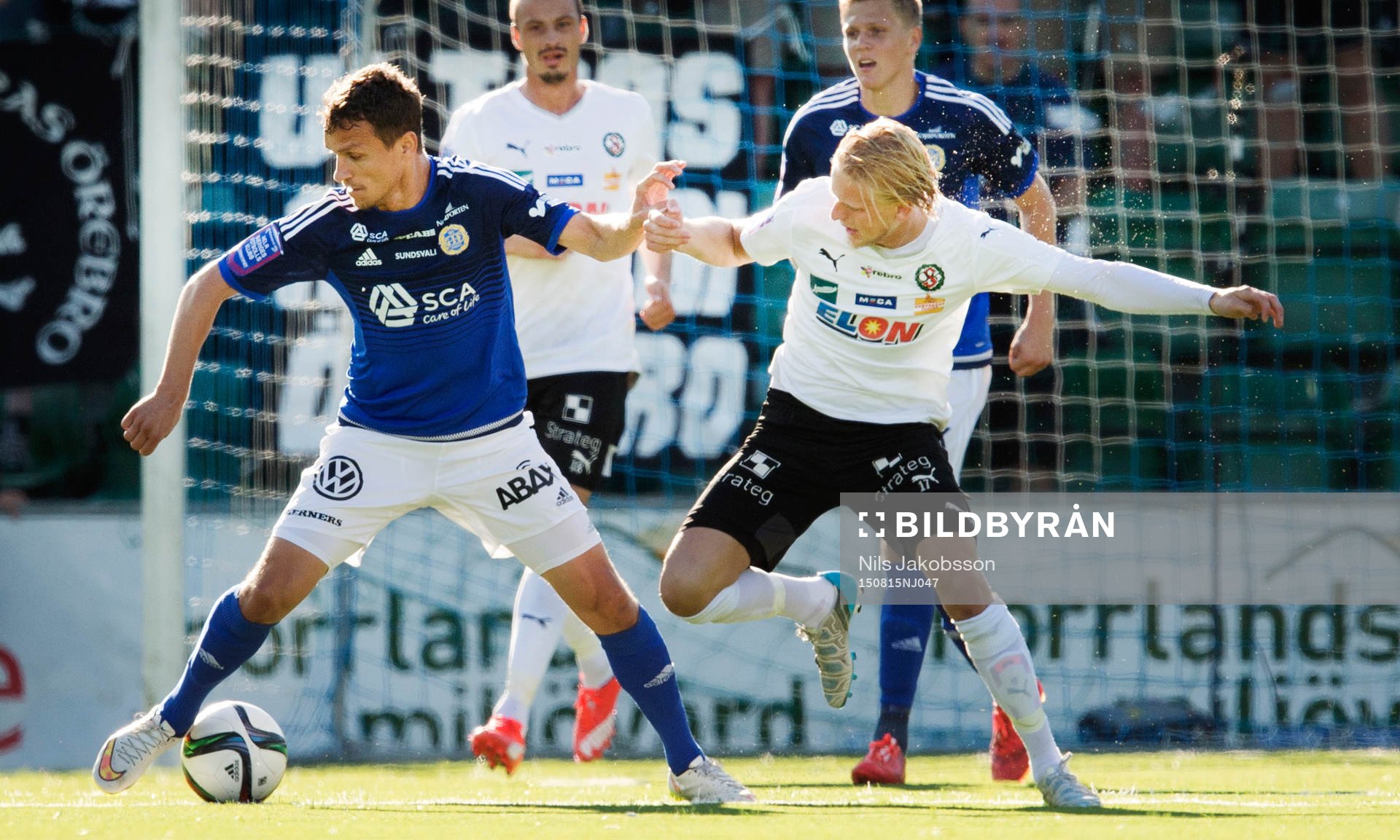 Sundsvalls Shpetim Hasani och Örebros Karl Holmberg