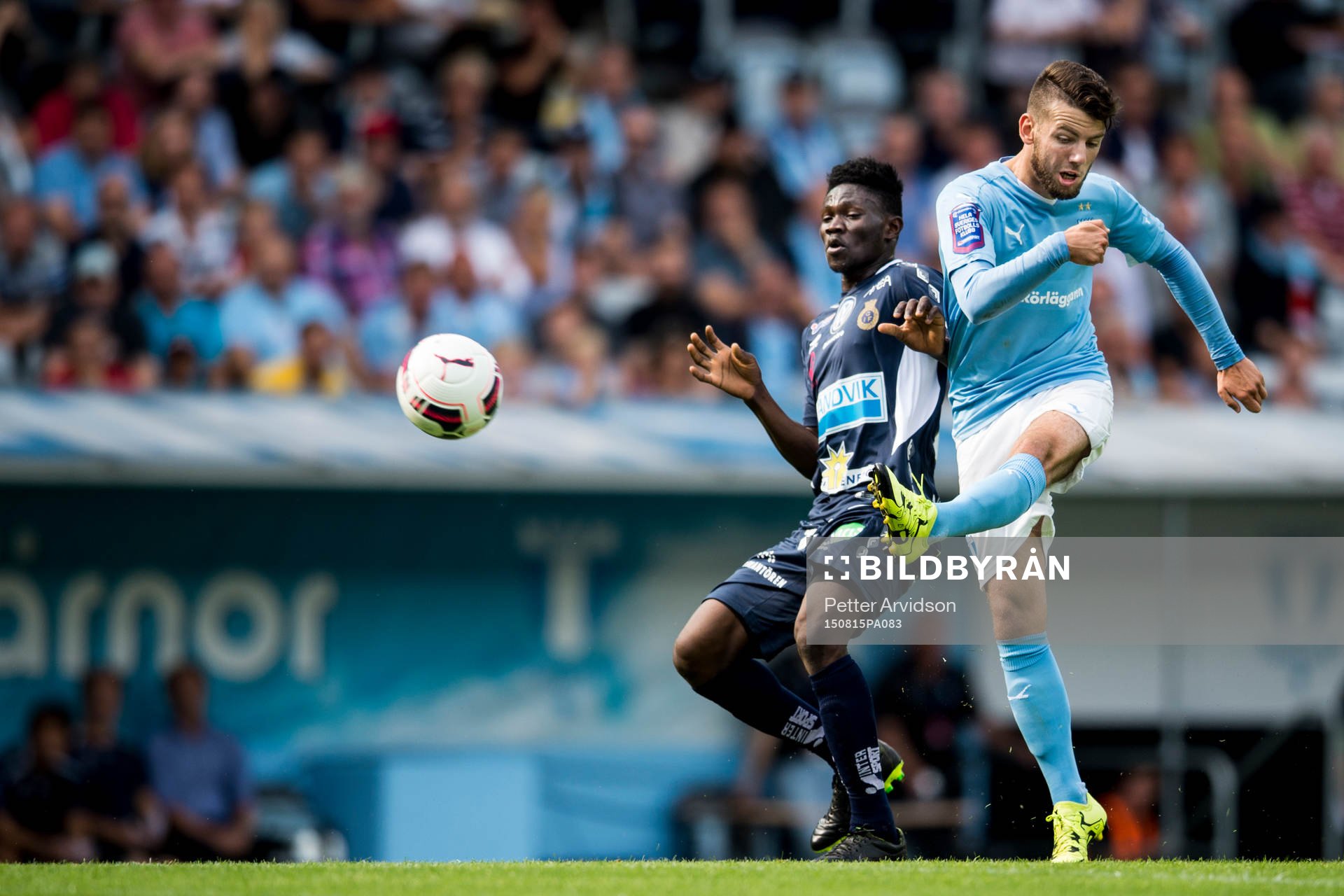 Malmö FFs Erdal Rakip testar skott