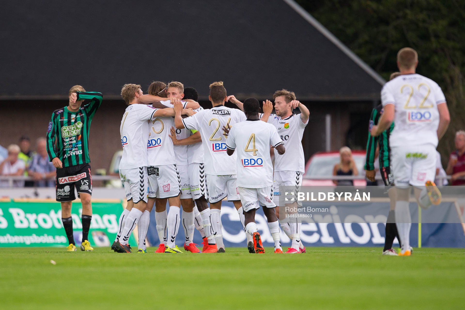 GAIS Patrik Ingelsten jublar efter 0-1 målet under fotbollsmatchen i Superettan mellan Varberg och GAIS den 15 Augusti 2015 i Varberg.