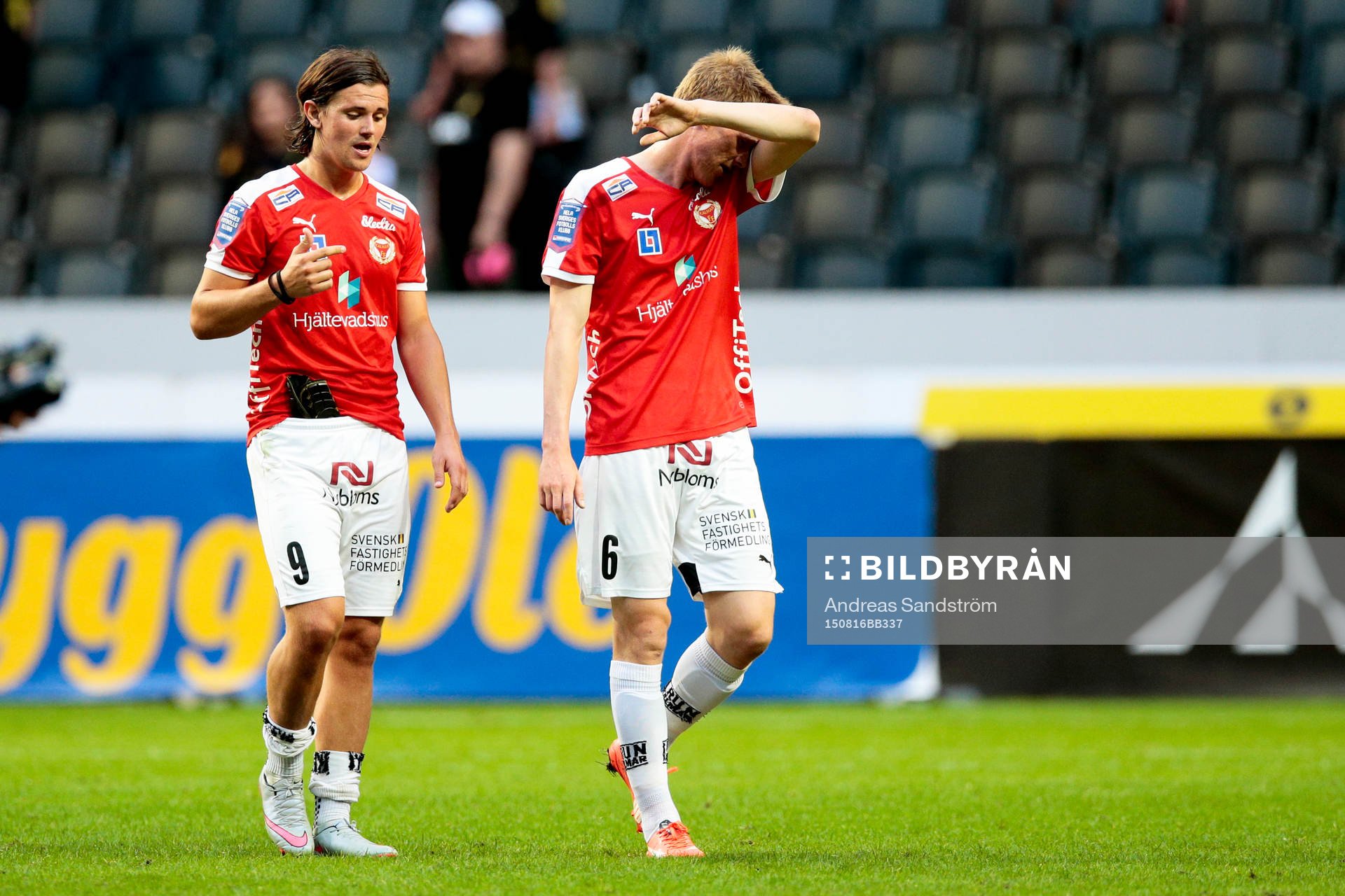 Kalmars Marcus Antonsson och Rasmus Elm deppar