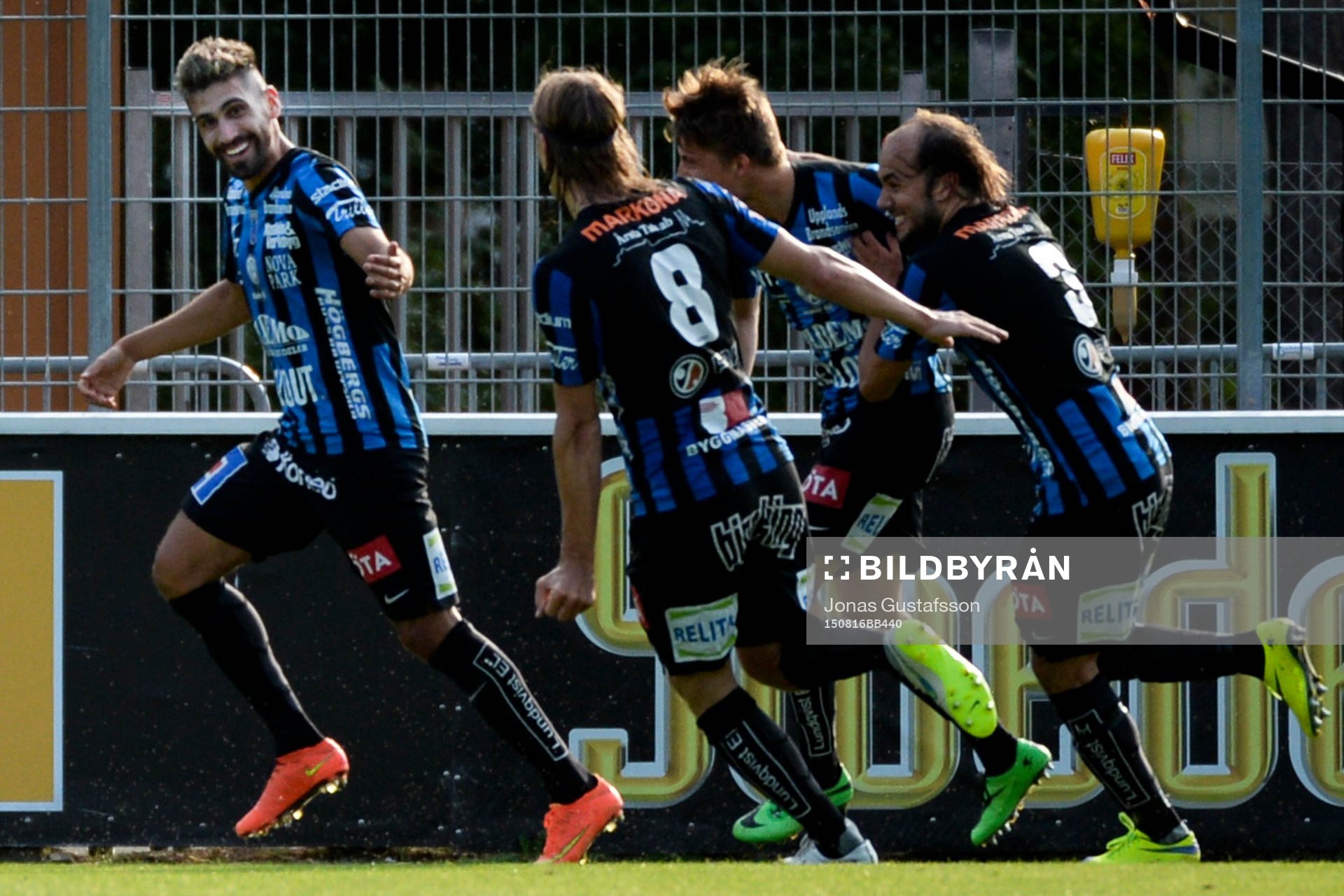 Sirius Stefan Silva jublar efter 2-1 under fotbollsmatchen i Superettan mellan Mjällby och Sirius den 16 Augusti 2015 i Mjällby.