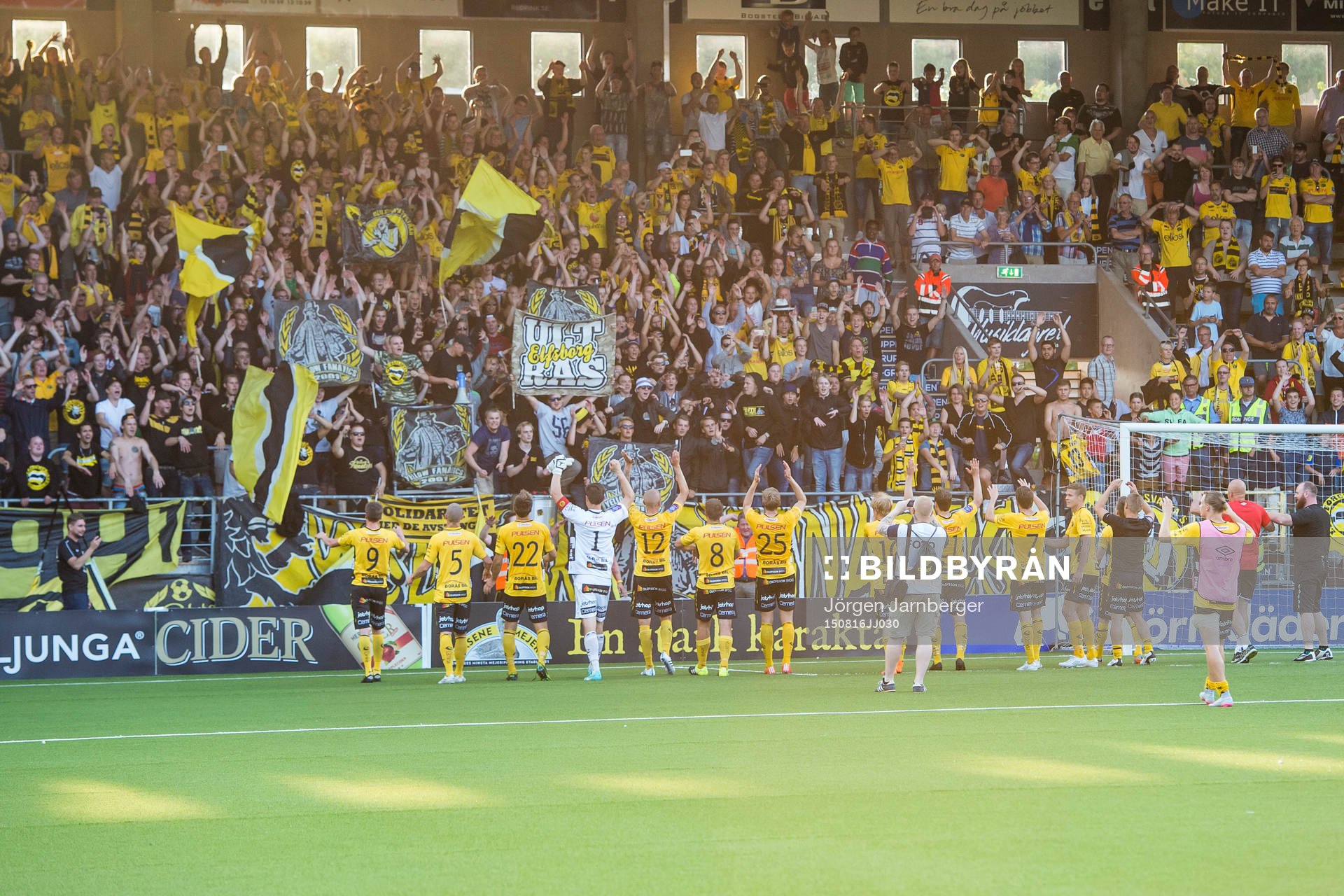 Elfsborgs spelare tackar publiken
