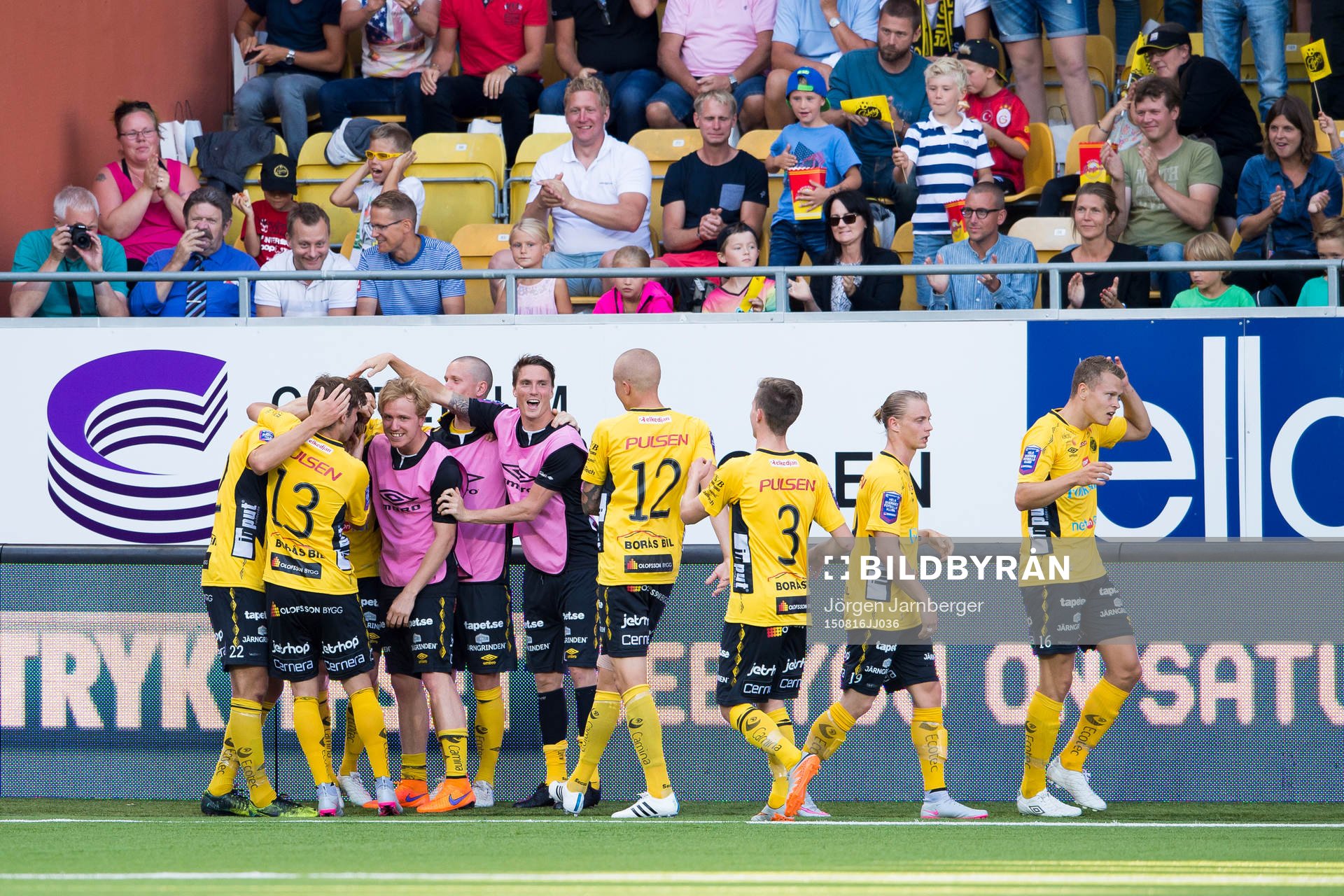 Elfsborgs spelarna jublar