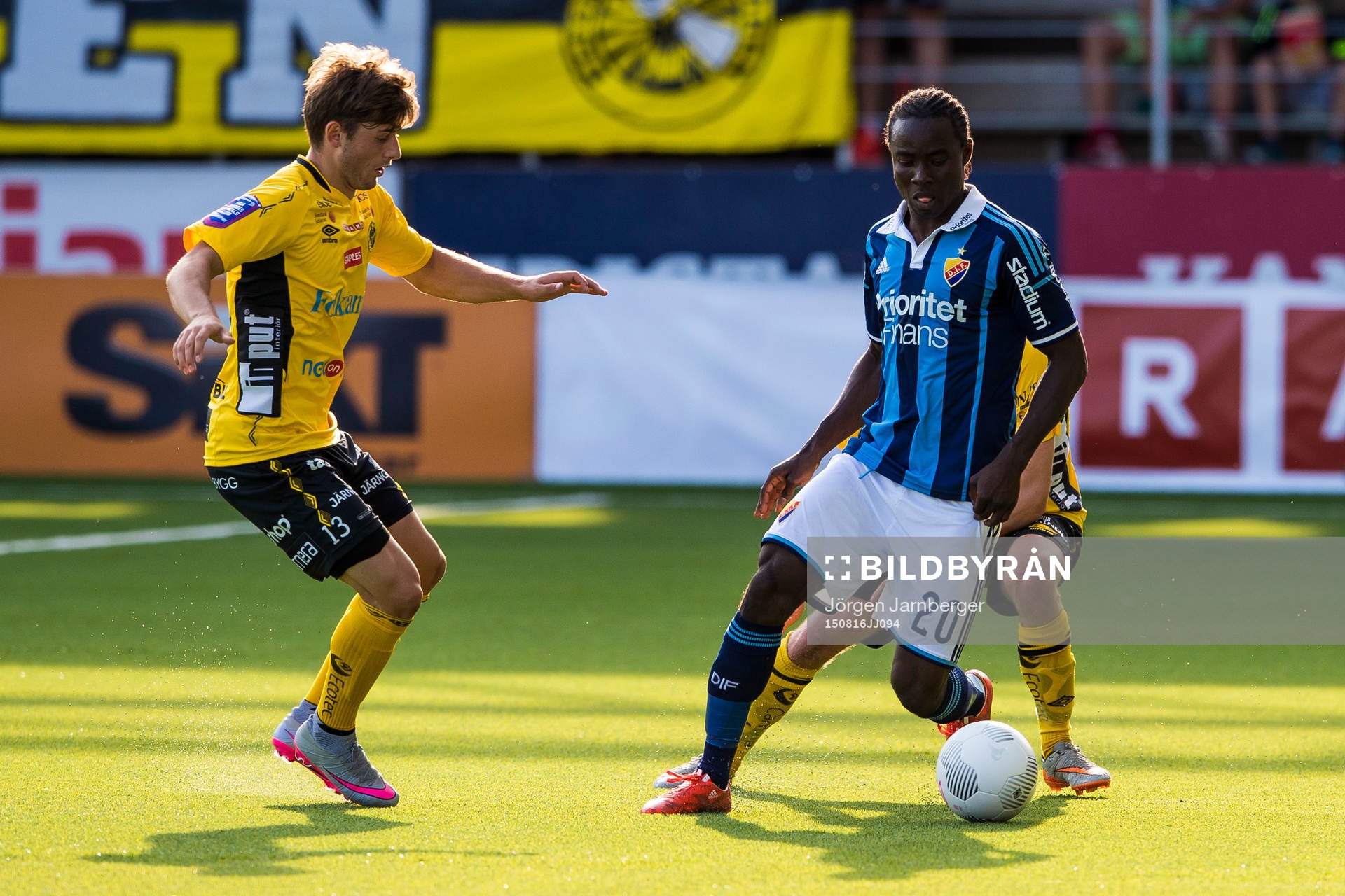Djurgårdens Sam Johnson och Elfsborgs Arber Zeneli